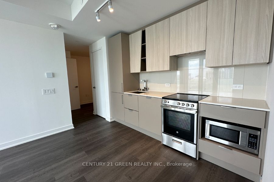 3900 Confederation Parkway 2301 Property Photo 6