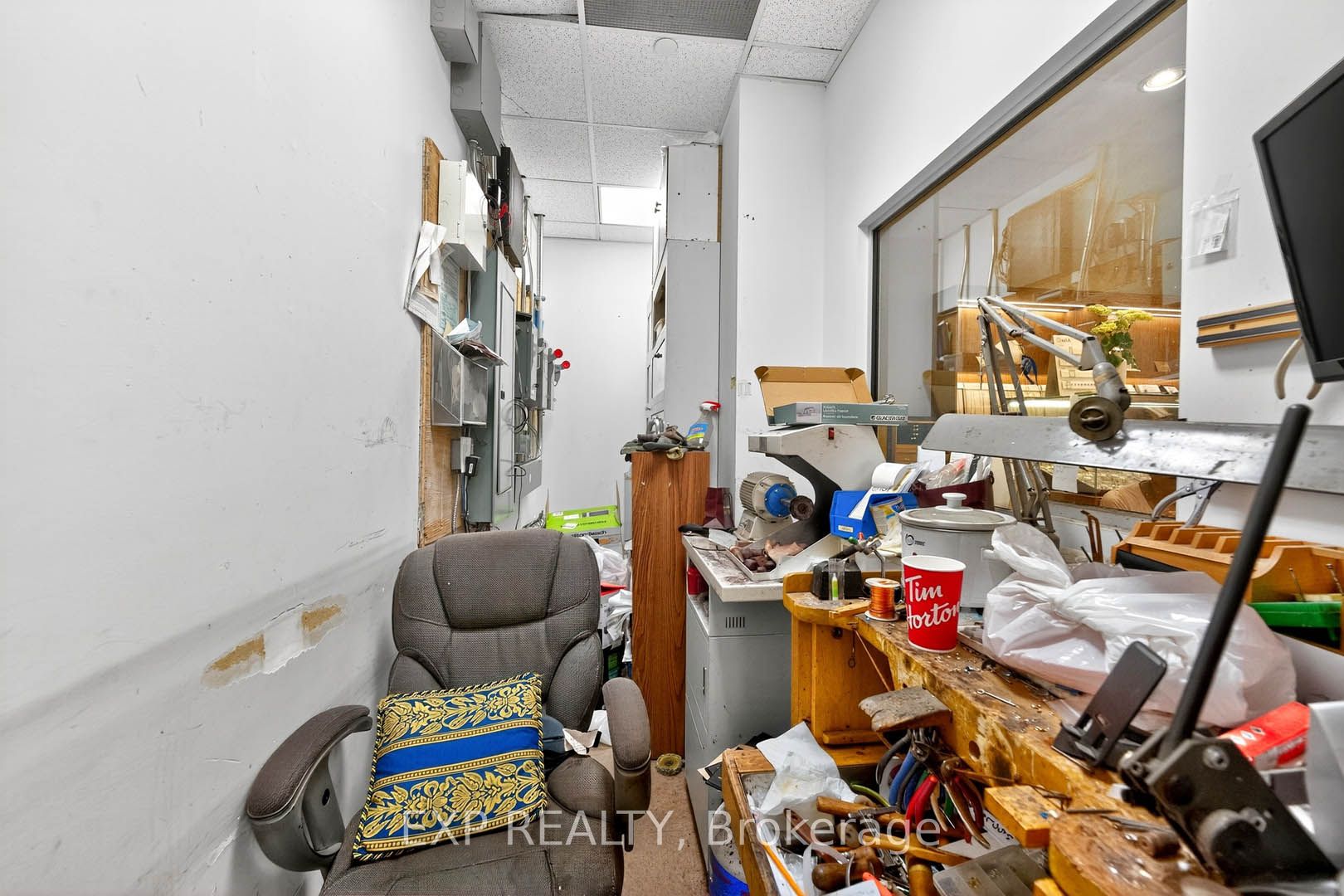 100 City Centre Drive 1-174 Property Photo 15