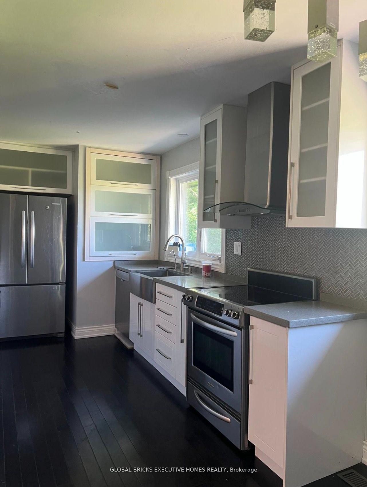 384 Ashbury Road Property Photo 2