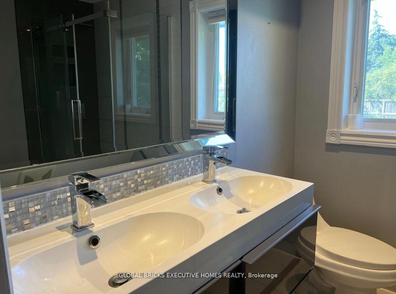 384 Ashbury Road Property Photo 6