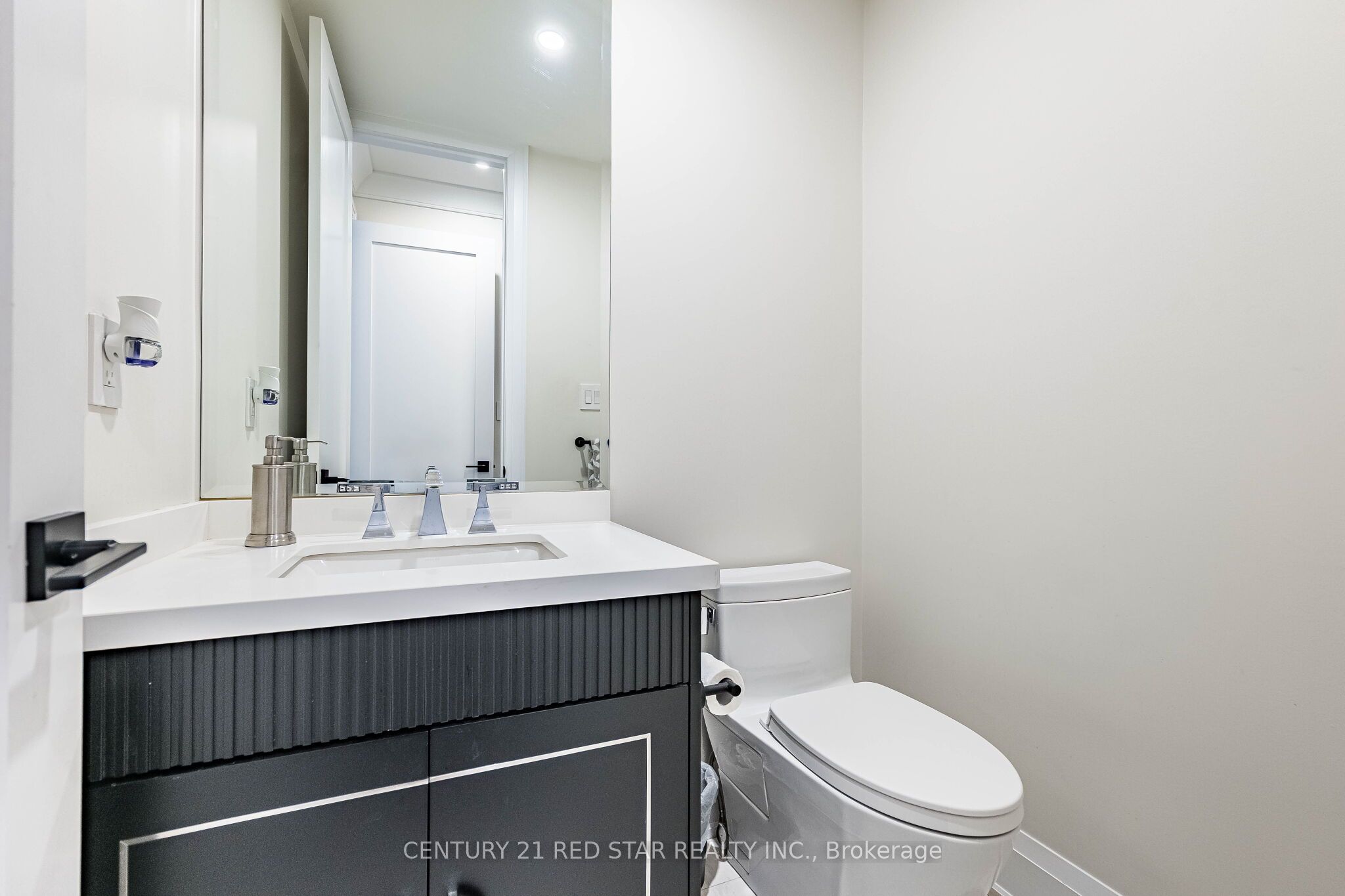 396 Derrydale Drive Property Photo 20