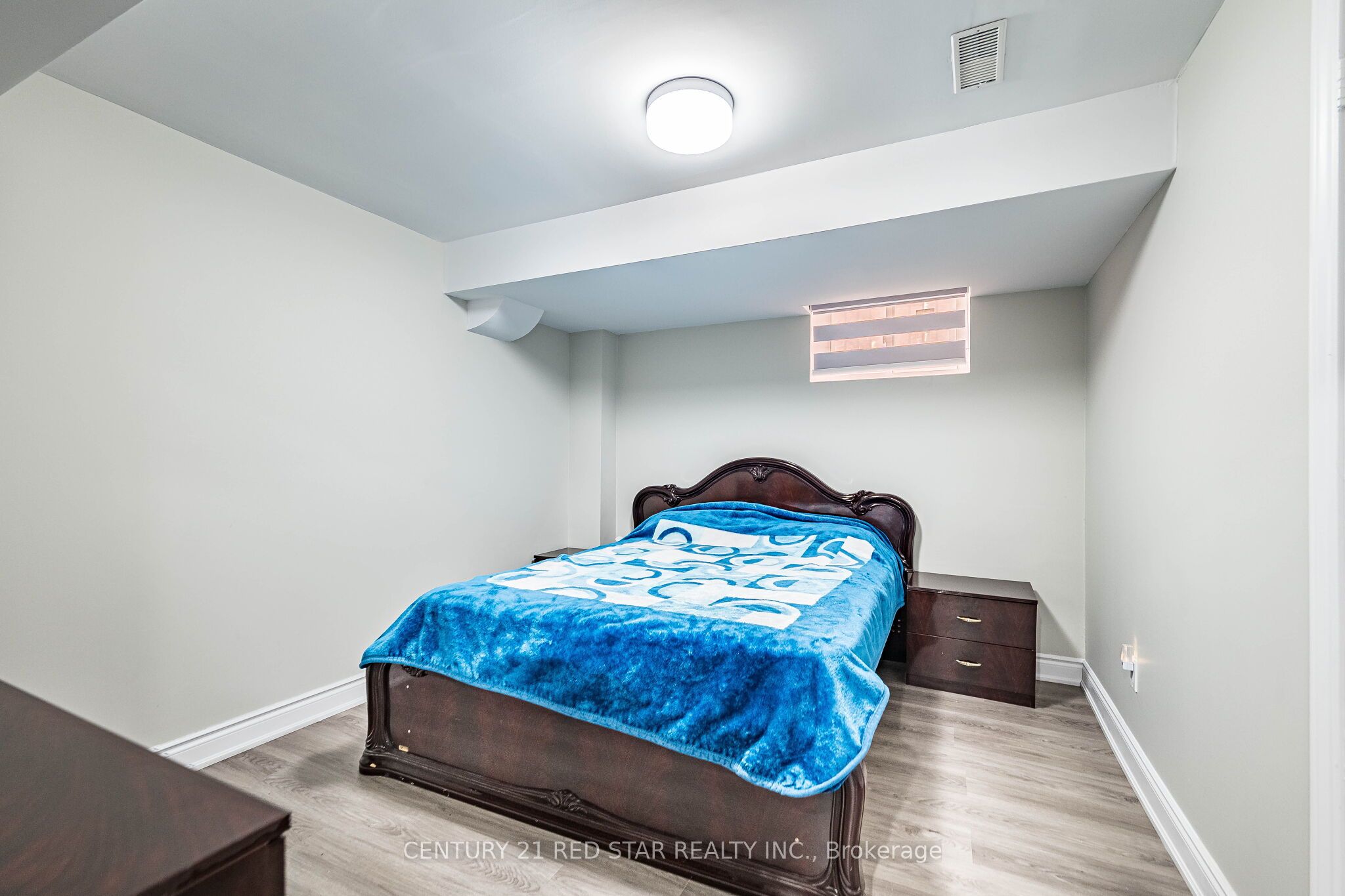 396 Derrydale Drive Property Photo 37