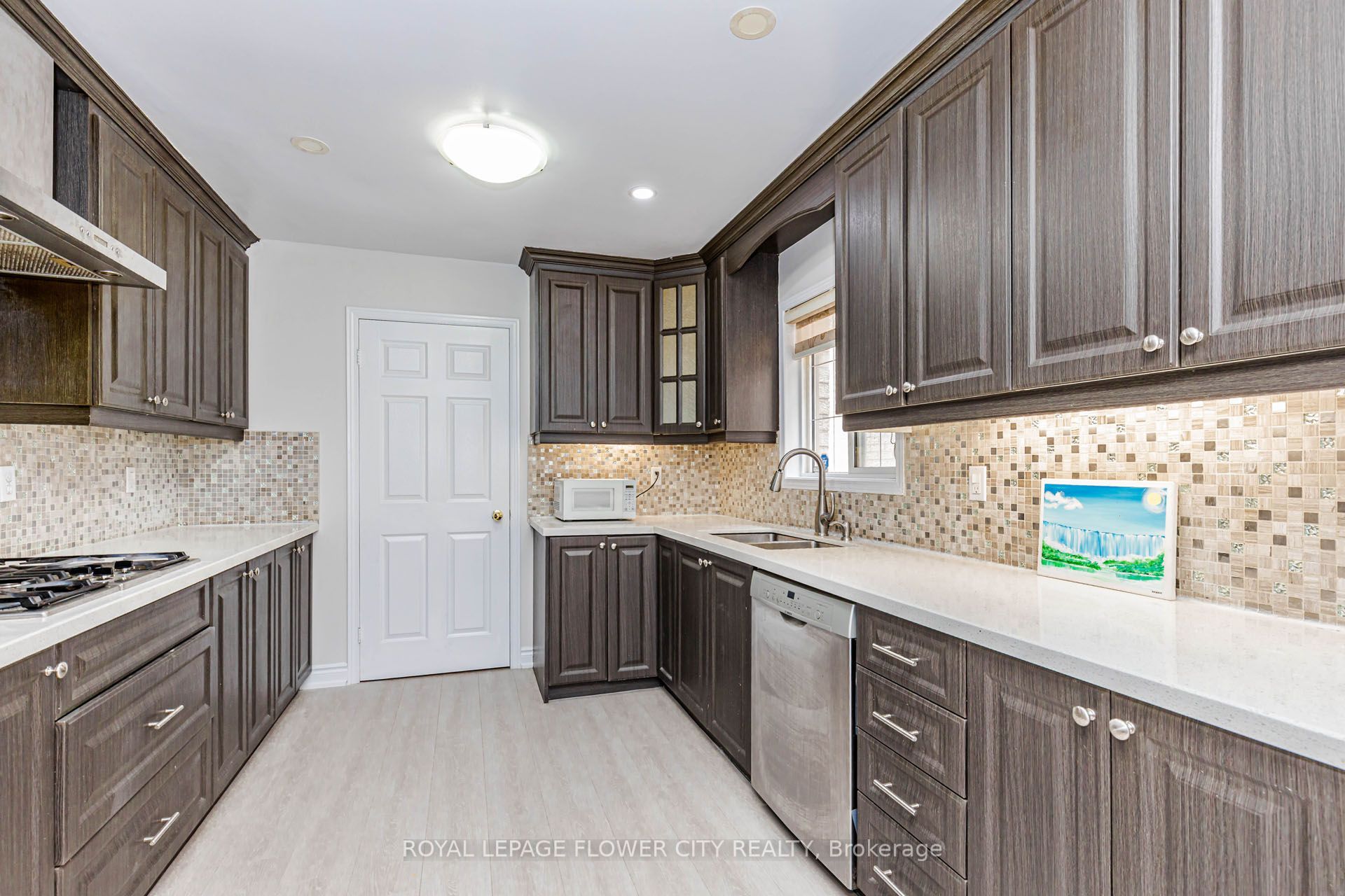 14 Canarvan Court Property Photo 14