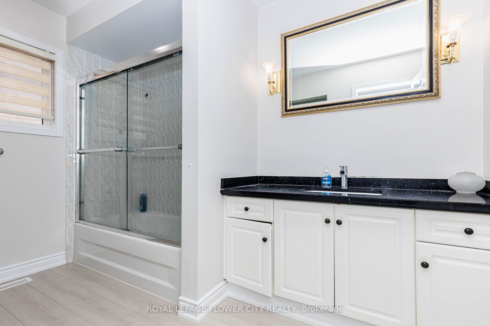 14 Canarvan Court Property Photo 28