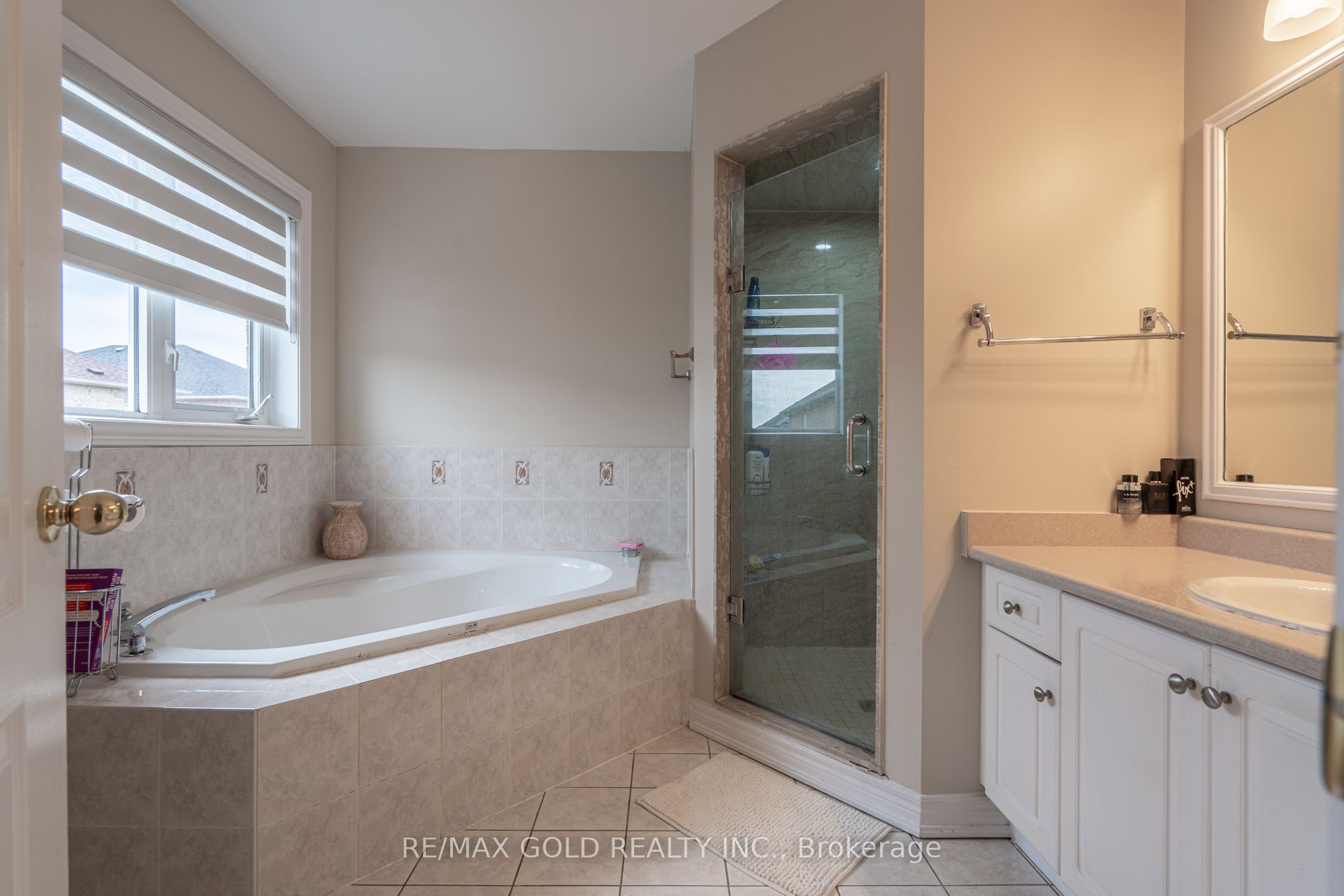 409 Fernforest Drive Property Photo 21
