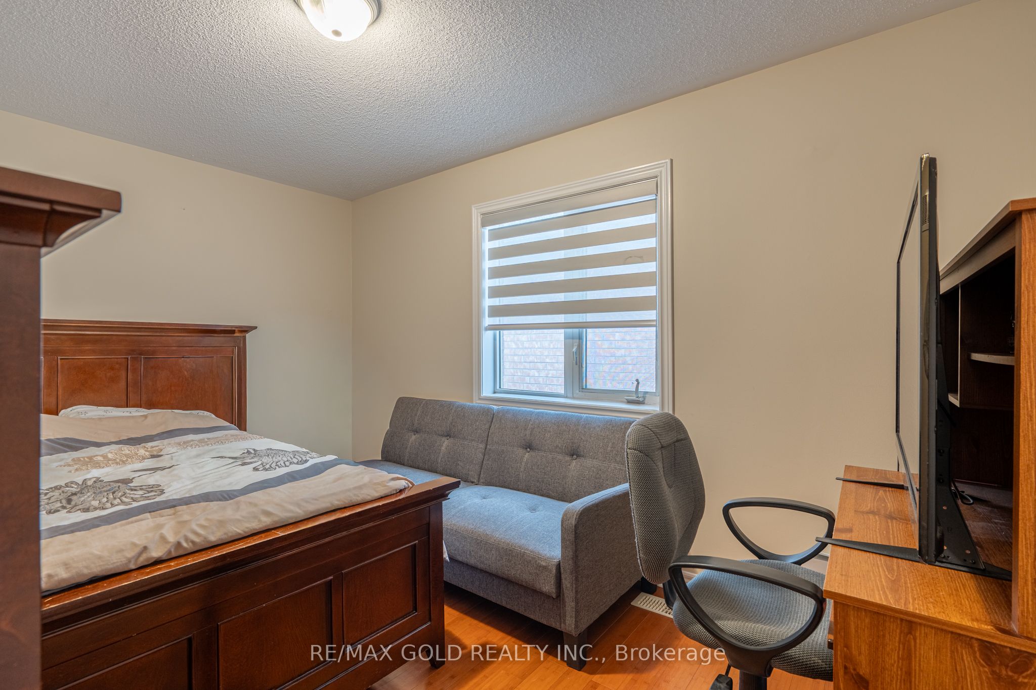 409 Fernforest Drive Property Photo 24