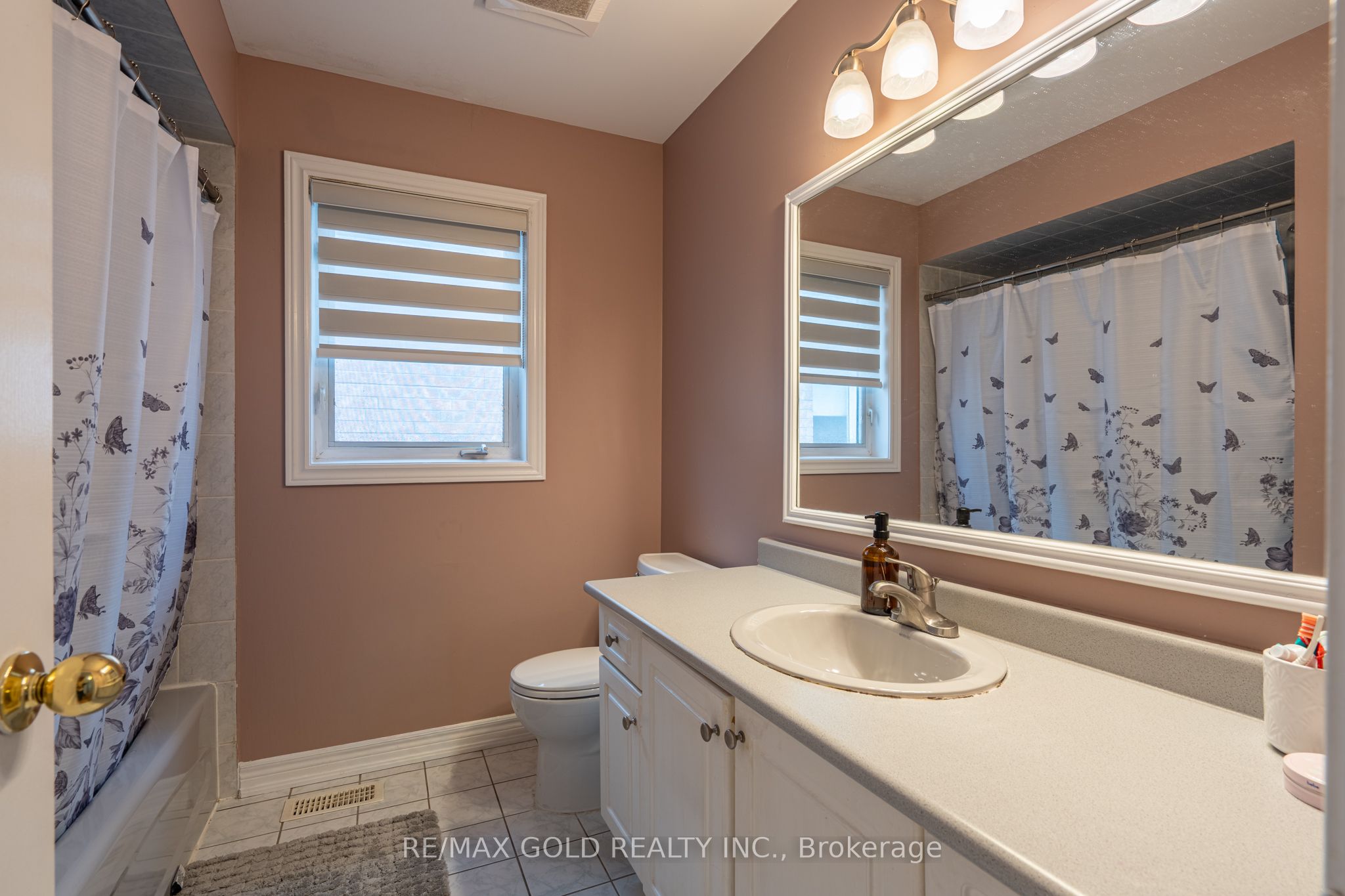 409 Fernforest Drive Property Photo 25