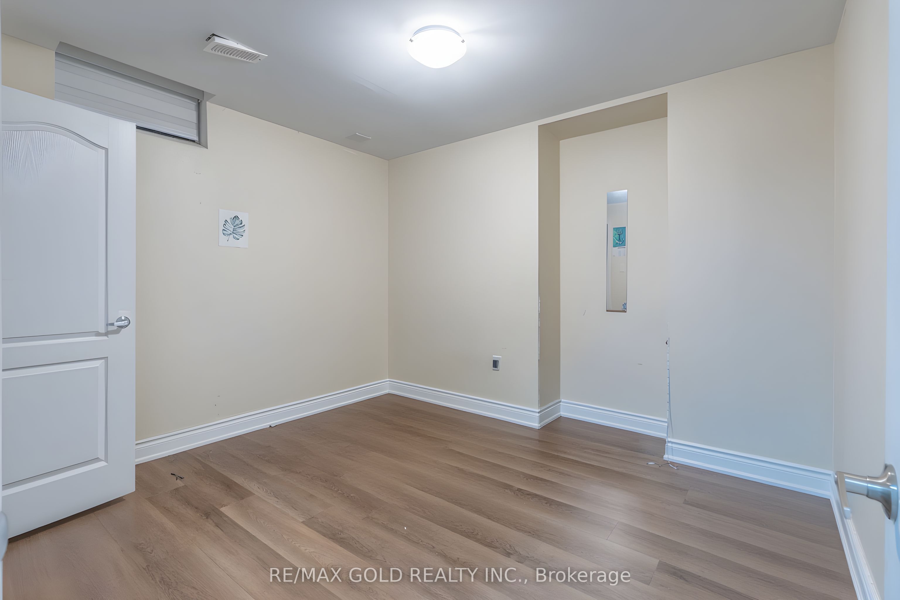 409 Fernforest Drive Property Photo 30