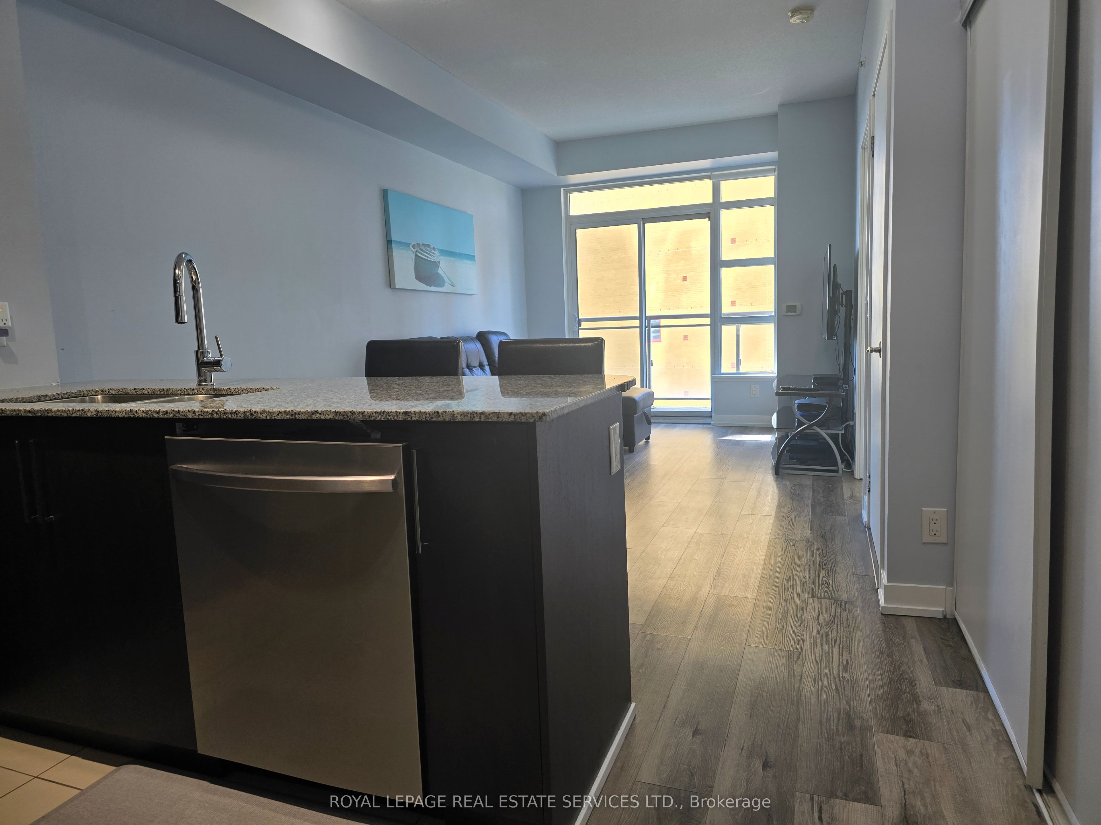 840 Queens Plate Drive 601 Property Photo 7