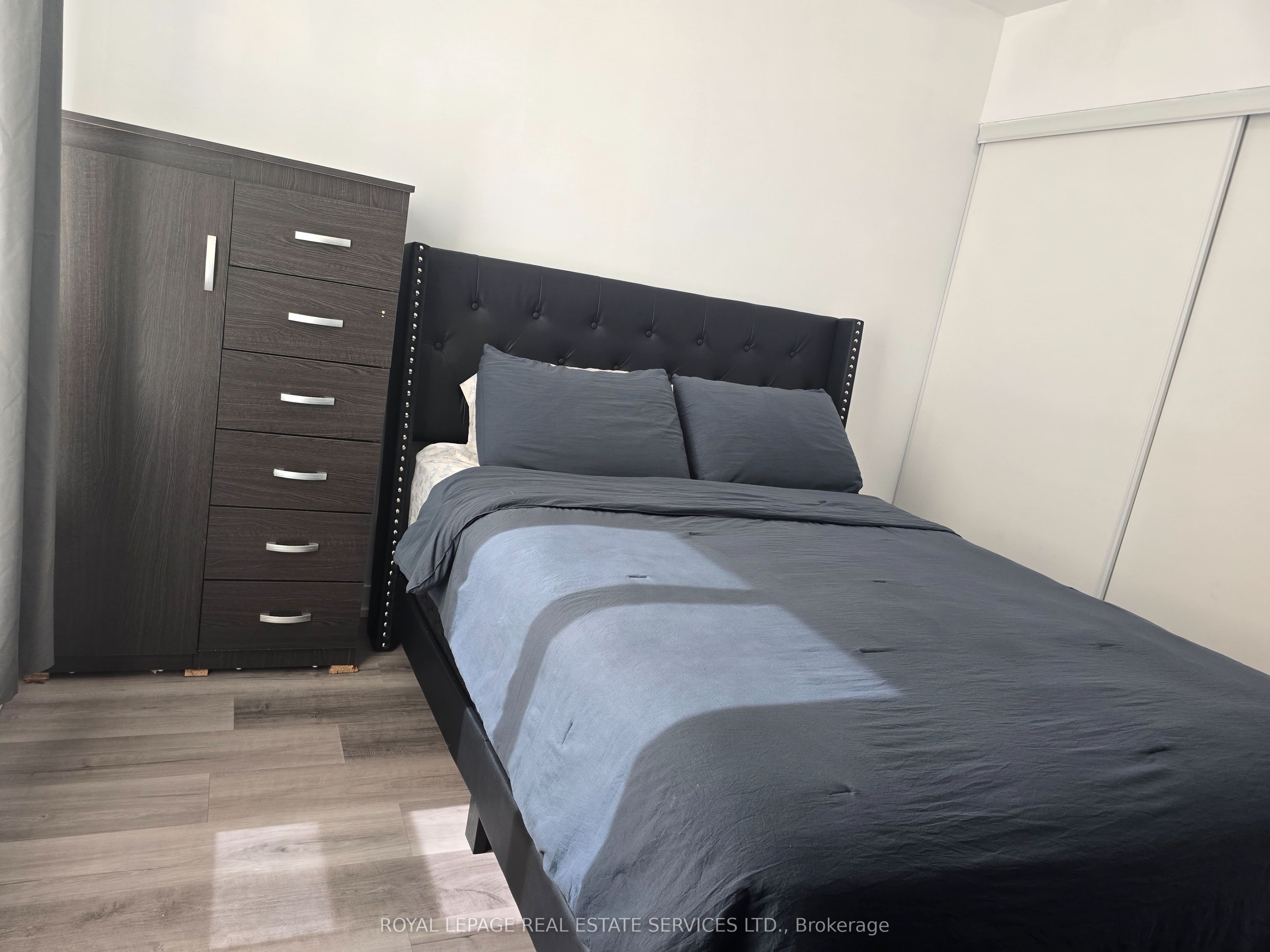 840 Queens Plate Drive 601 Property Photo 14