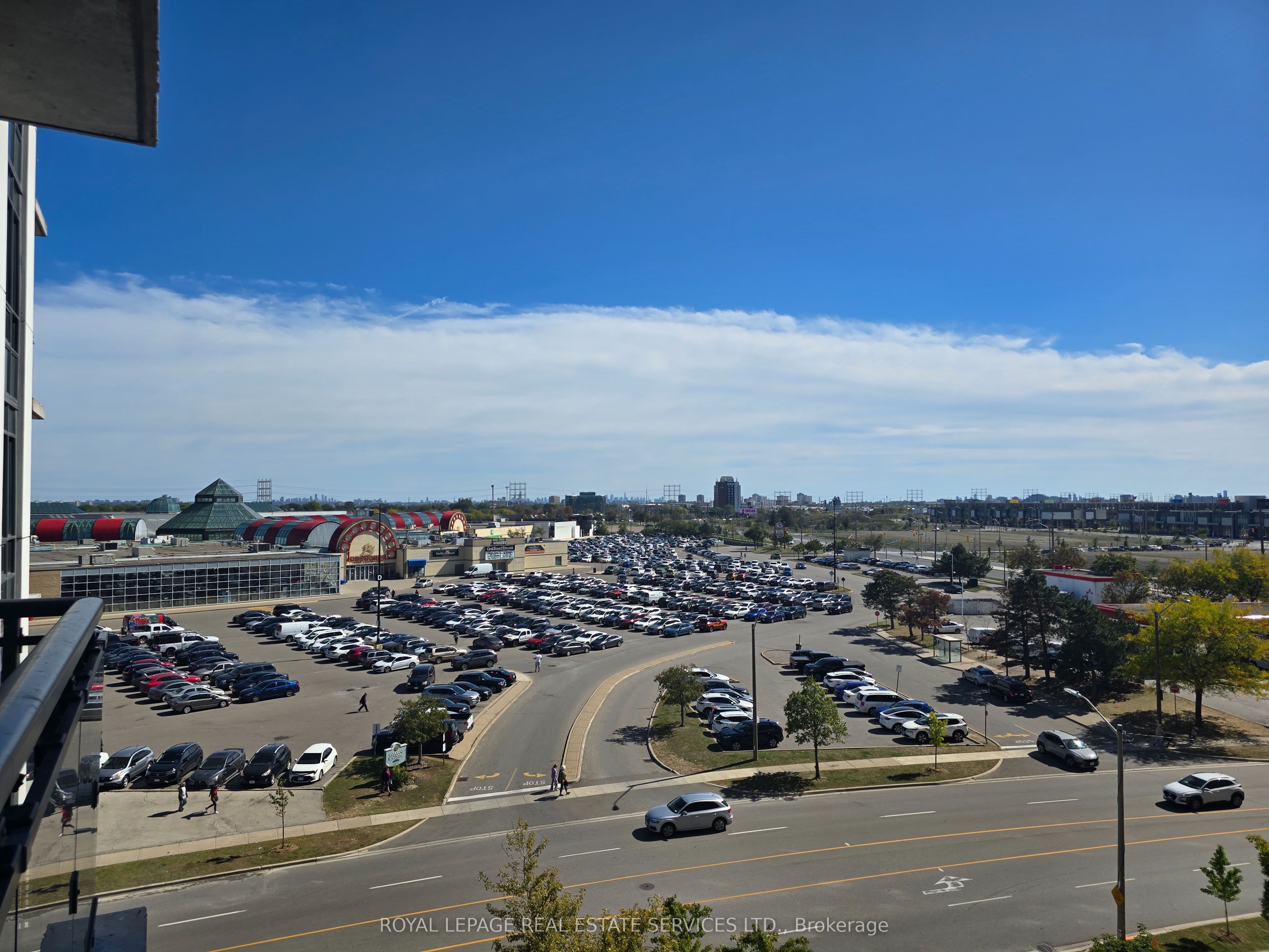 840 Queens Plate Drive 601 Property Photo 17