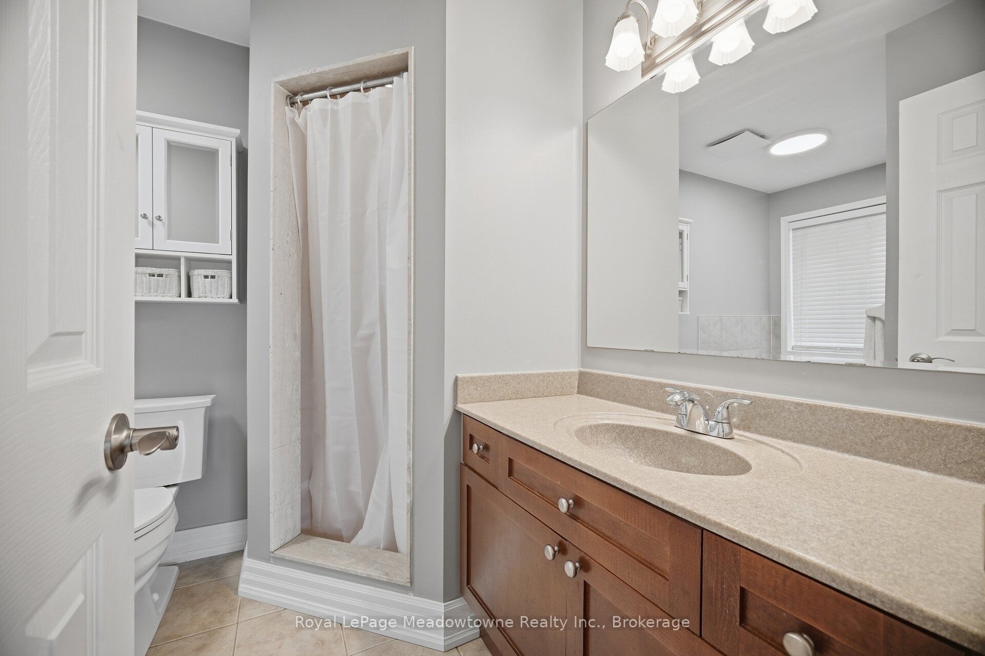 954 Lancaster Boulevard Property Photo 29