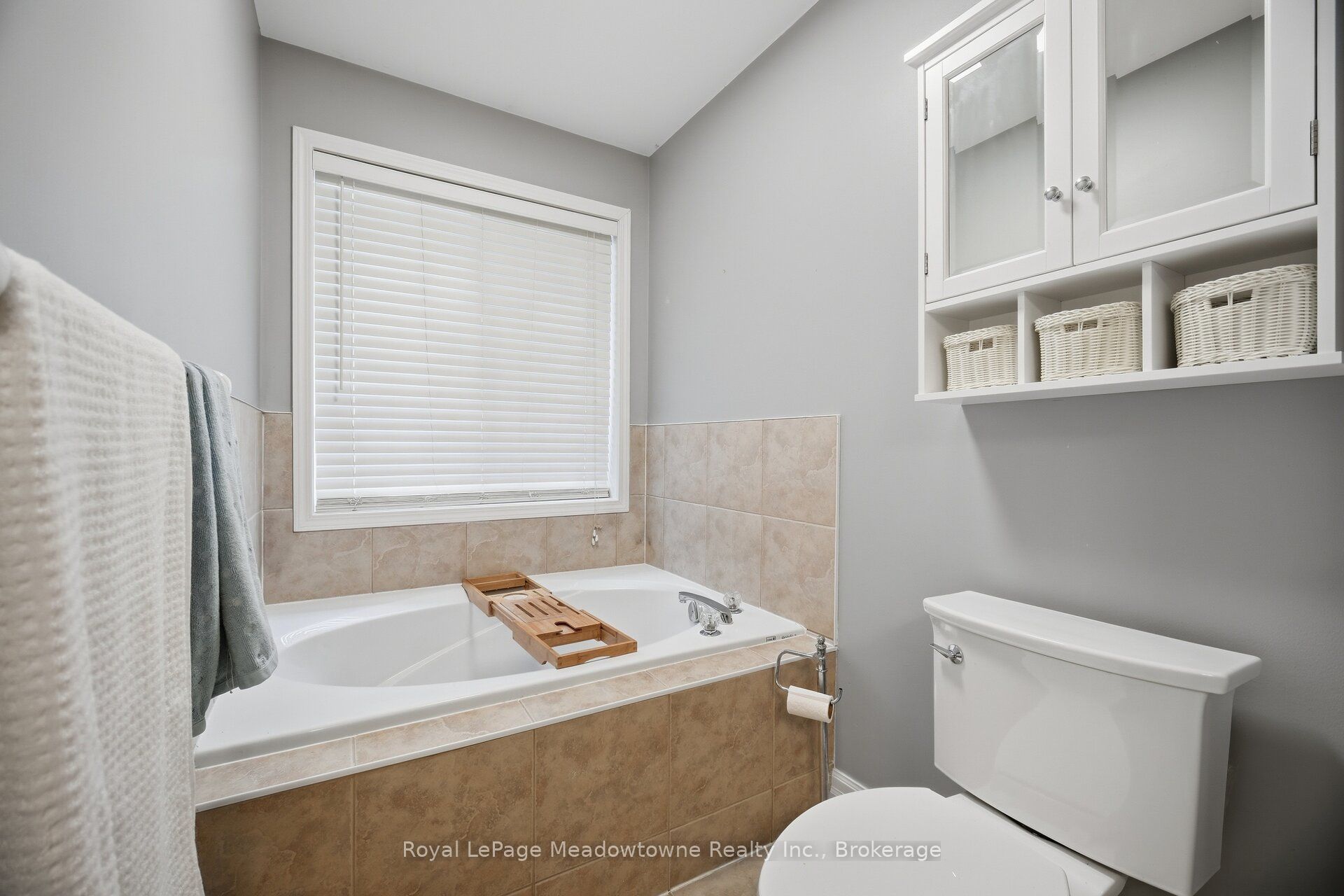 954 Lancaster Boulevard Property Photo 30