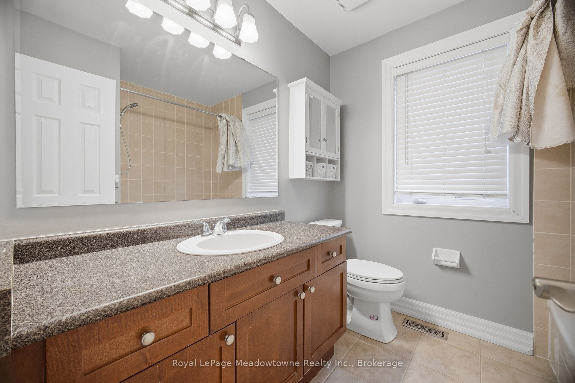 954 Lancaster Boulevard Property Photo 37