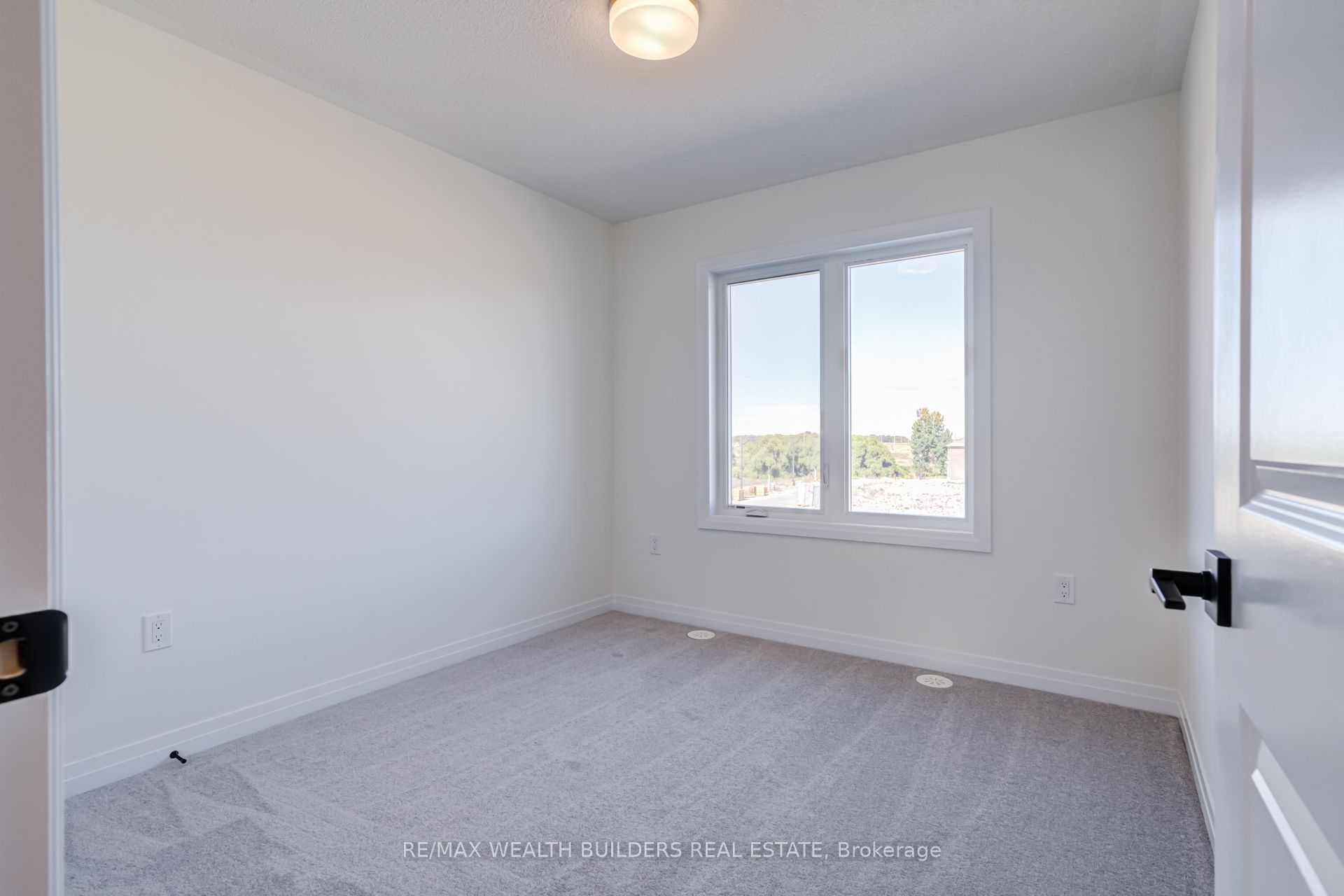 6 Thornbird Crescent Property Photo 28