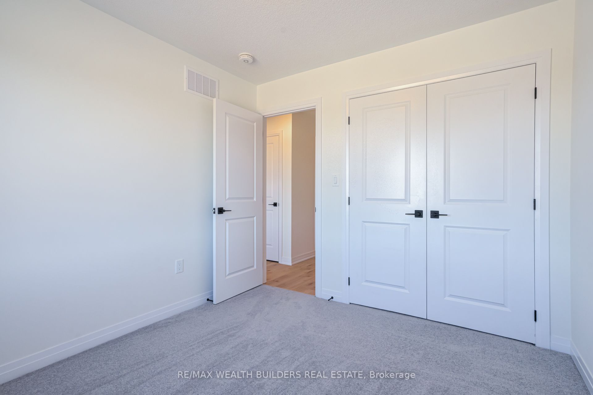 6 Thornbird Crescent Property Photo 29