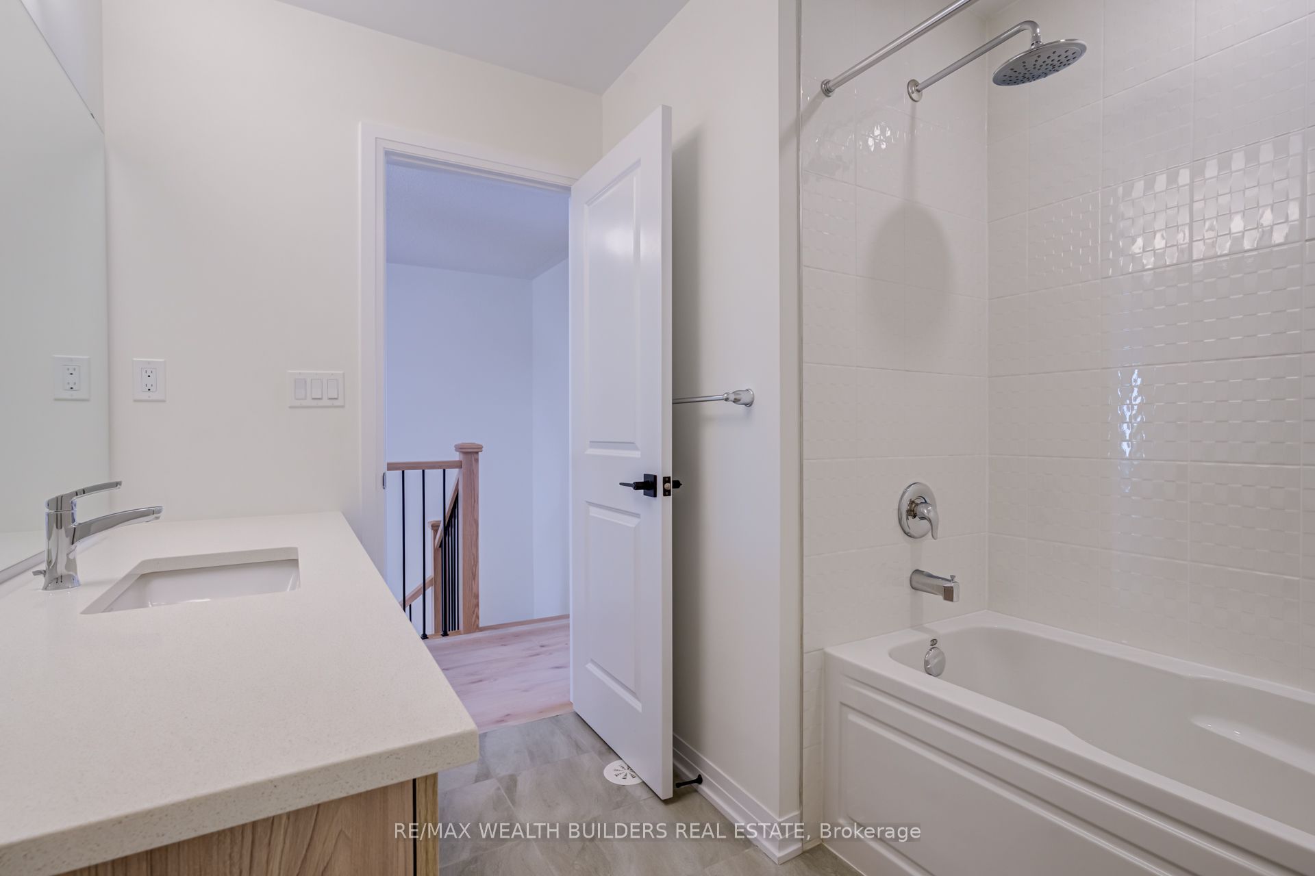 6 Thornbird Crescent Property Photo 32