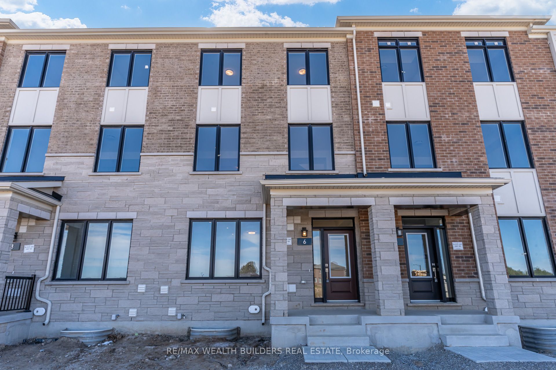 6 Thornbird Crescent Property Photo 33
