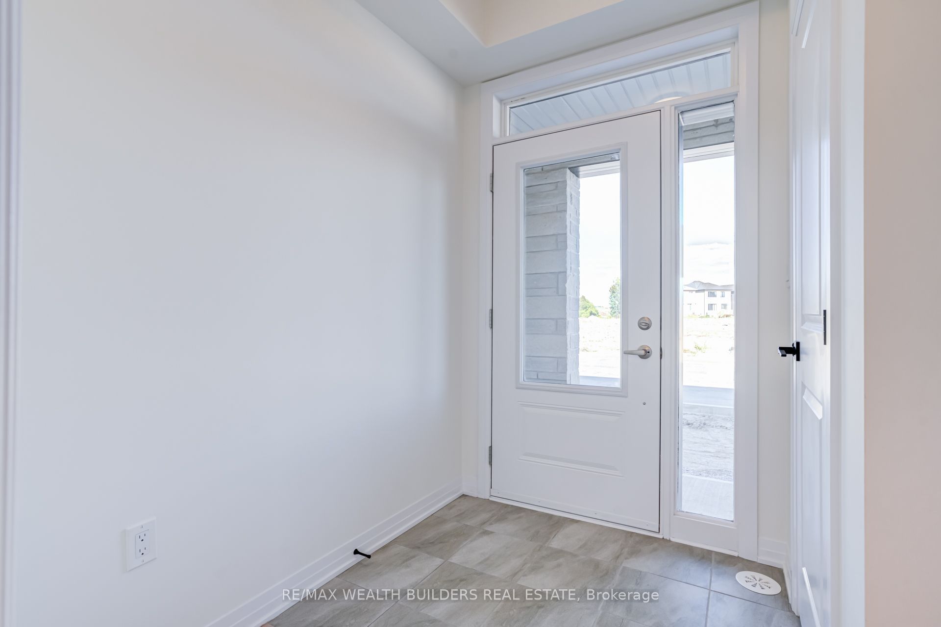 6 Thornbird Crescent Property Photo 35