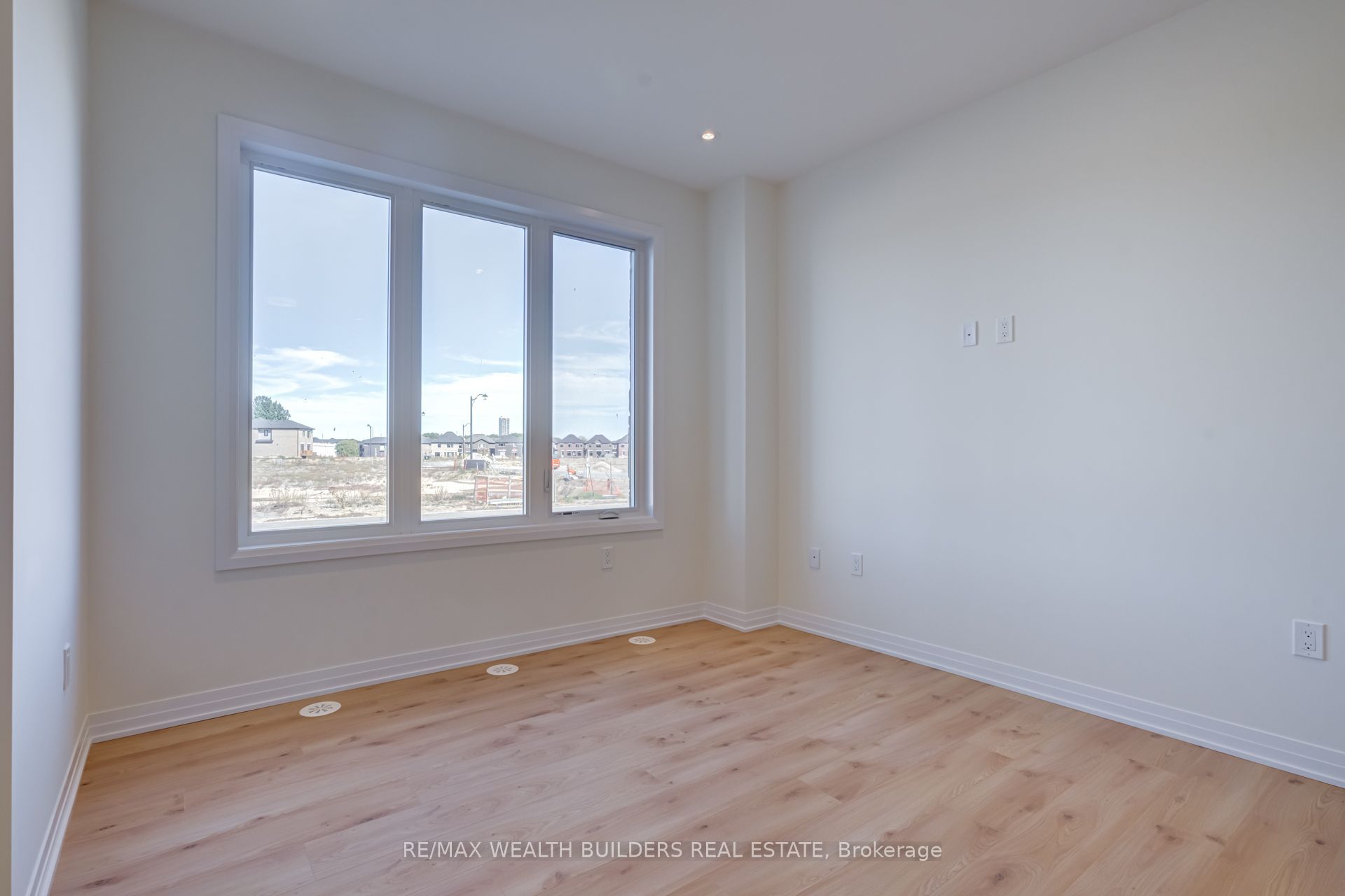 6 Thornbird Crescent Property Photo 38