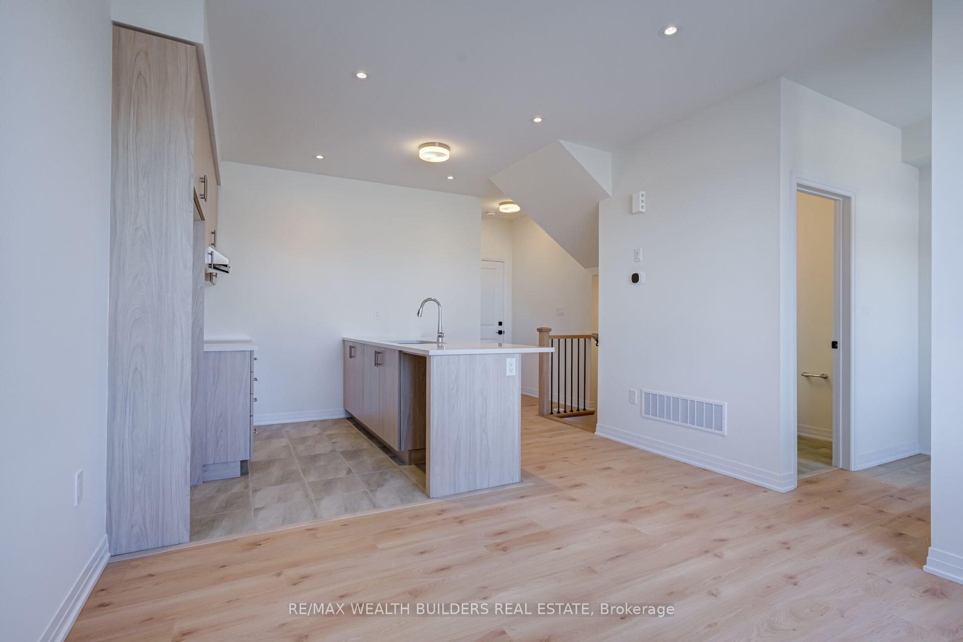 6 Thornbird Crescent Property Photo 39