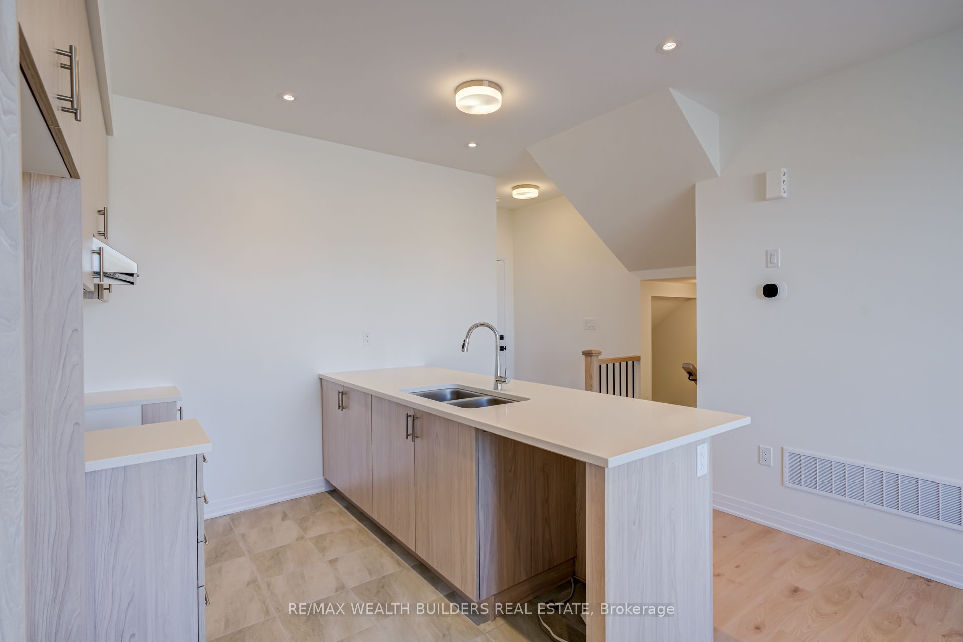 6 Thornbird Crescent Property Photo 42
