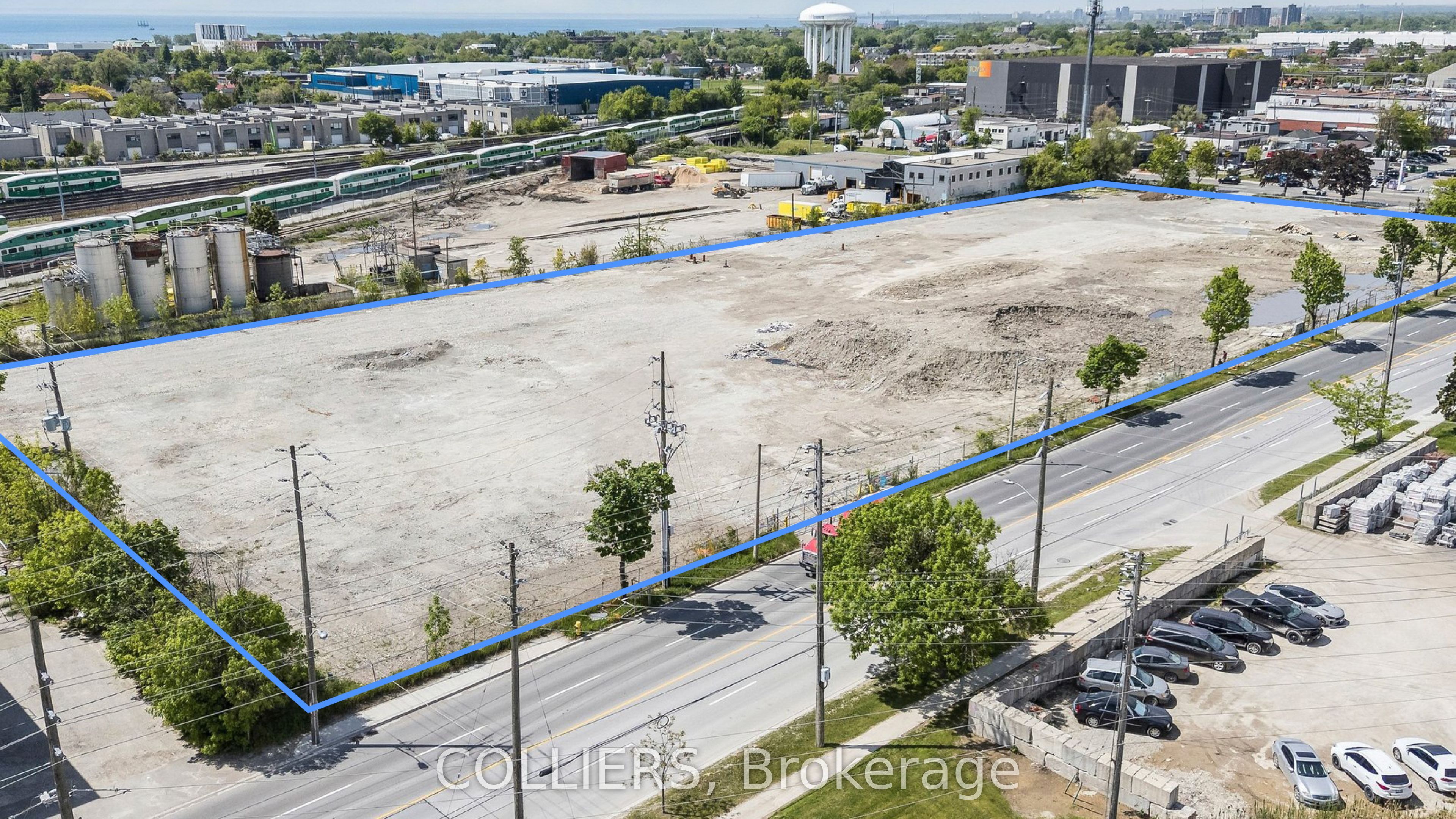 429 Kipling Avenue Property Photo 4