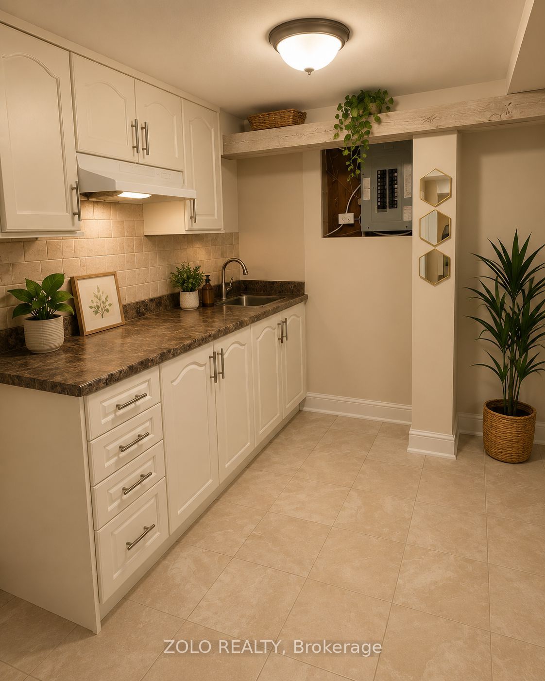 3250 The Credit Woodlands 16 Property Photo 12