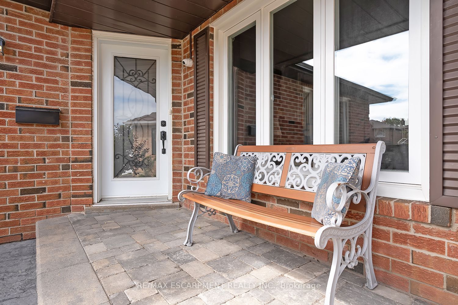 3163 Barwell Road Property Photo 2