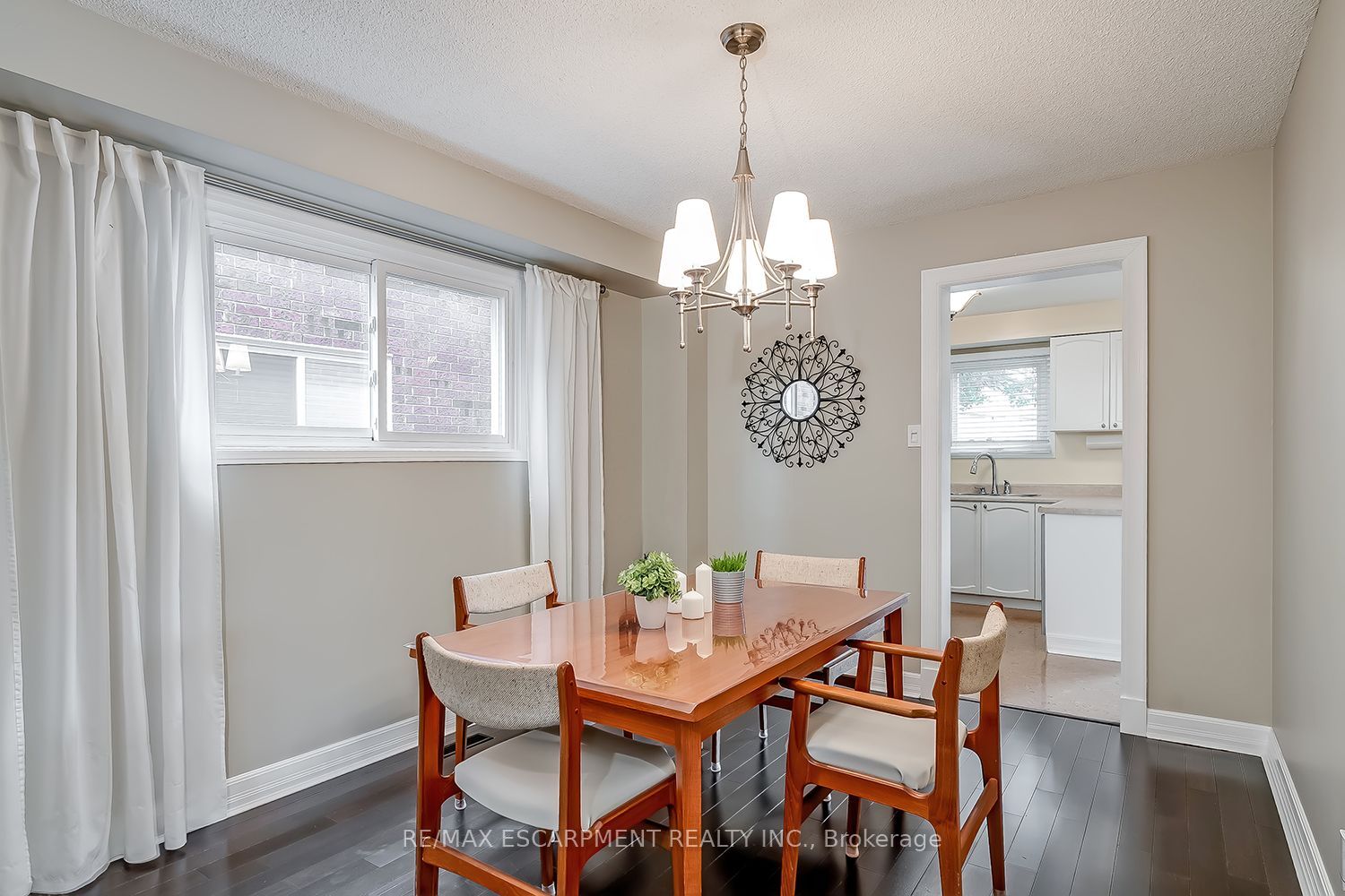 3163 Barwell Road Property Photo 12