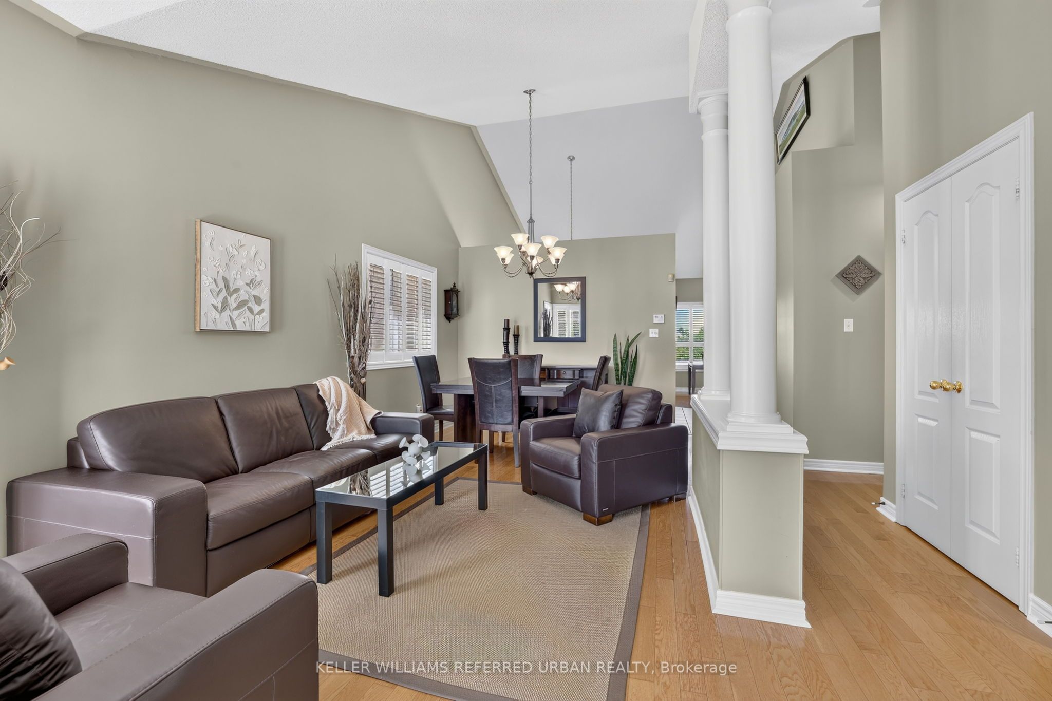 27 Summer Valley Drive Property Photo 7