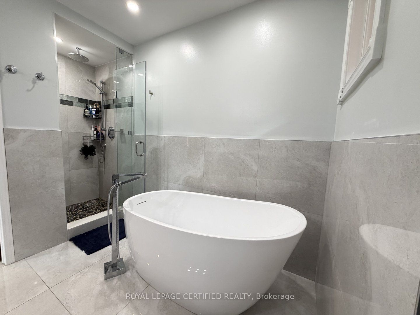 5967 Cherrywood Place Property Photo 14