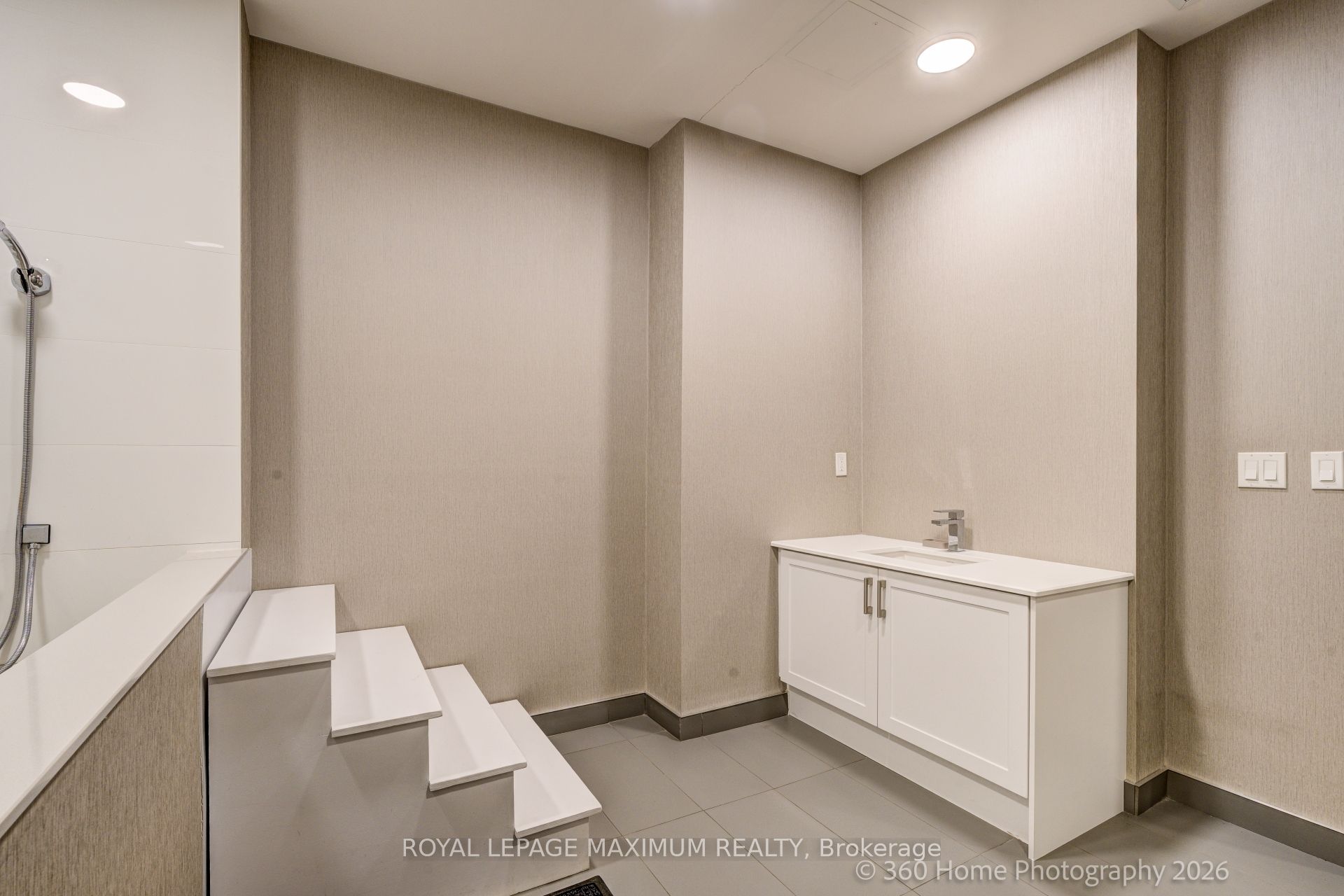 50 Ann Street 408 Property Photo 43