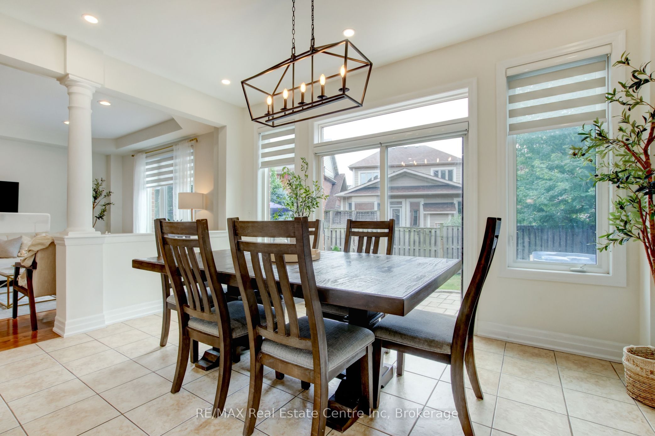 52 Bardoe Crescent Property Photo 14