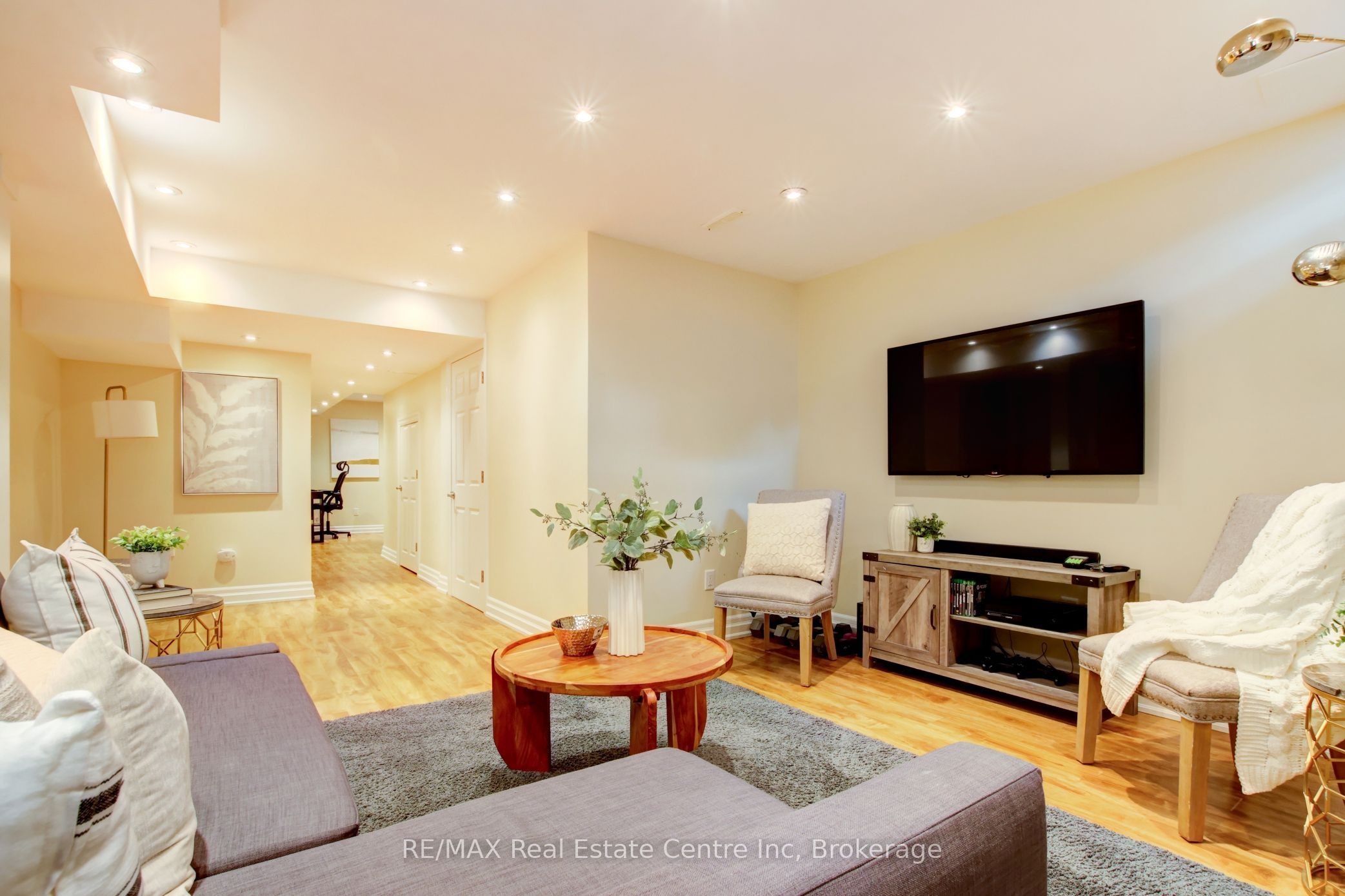 52 Bardoe Crescent Property Photo 31