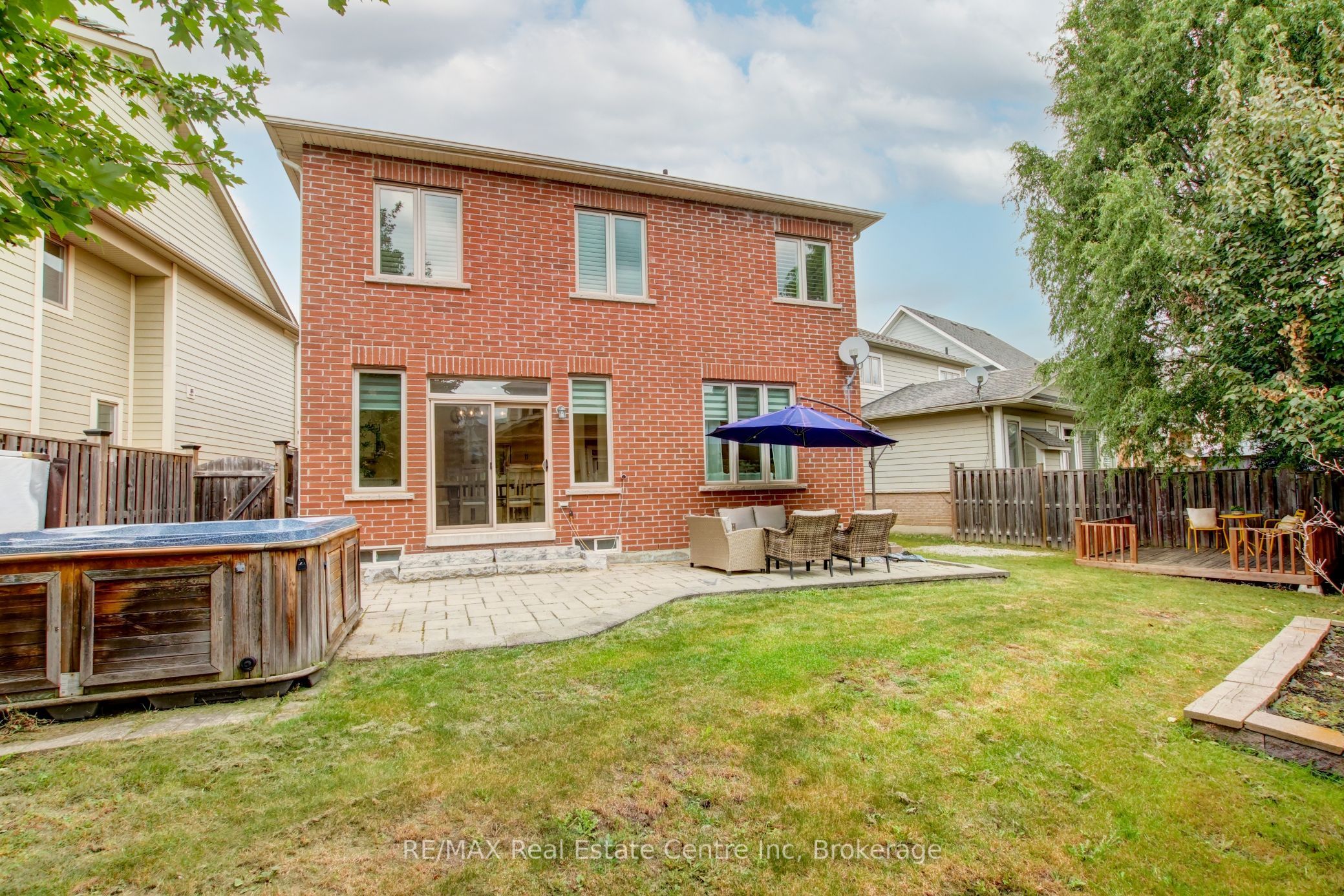 52 Bardoe Crescent Property Photo 36