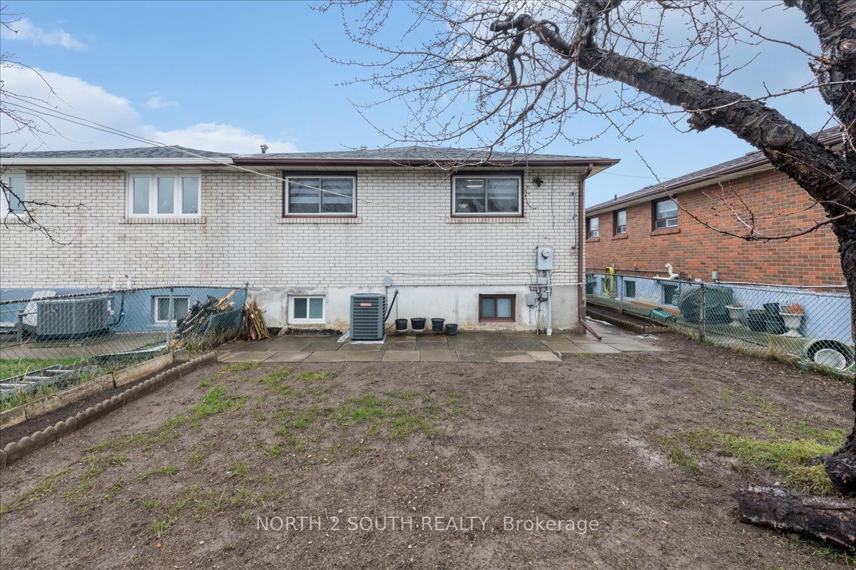 7520 Langworthy Drive Lower Property Photo 15