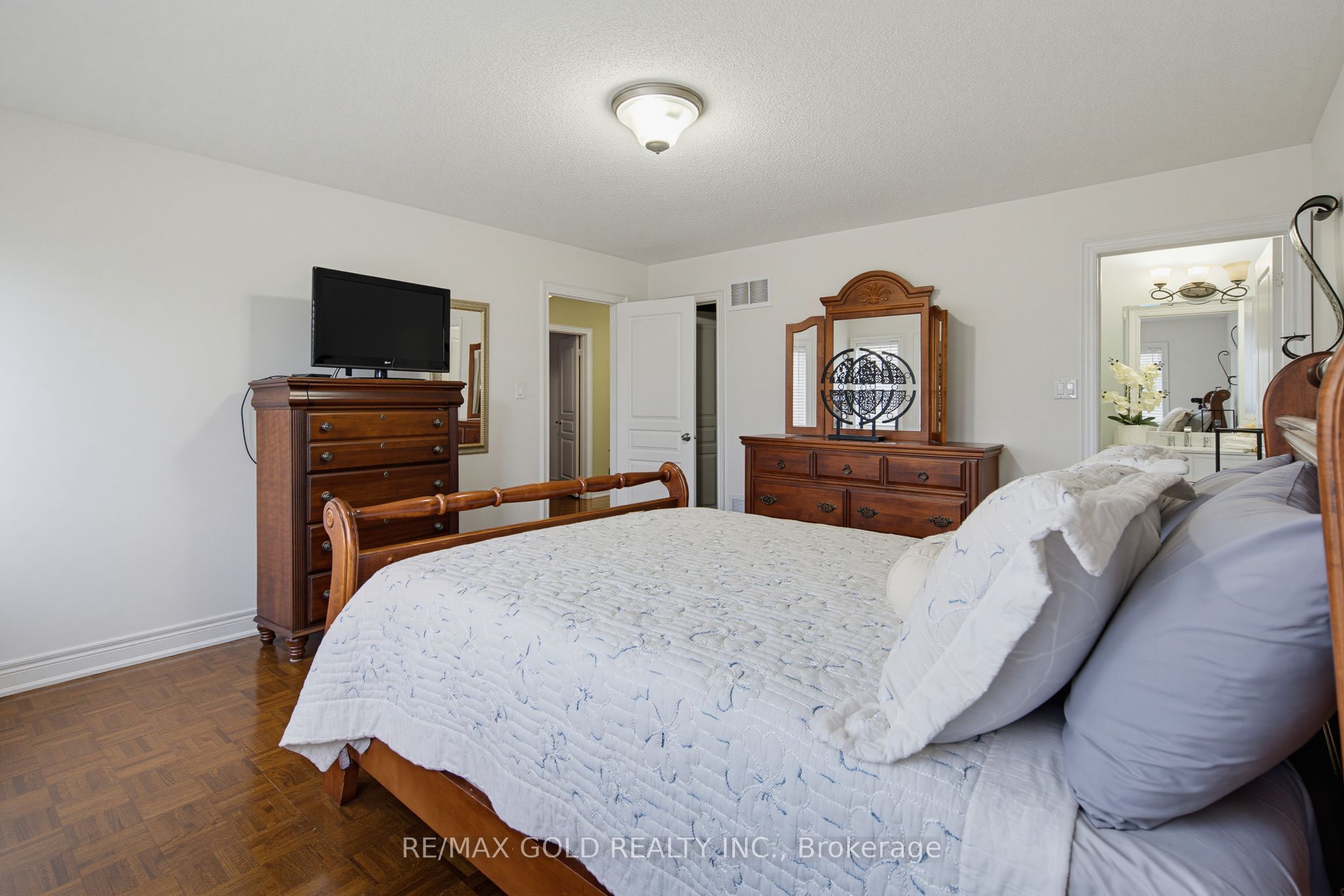 34 Lexington Road Property Photo 24