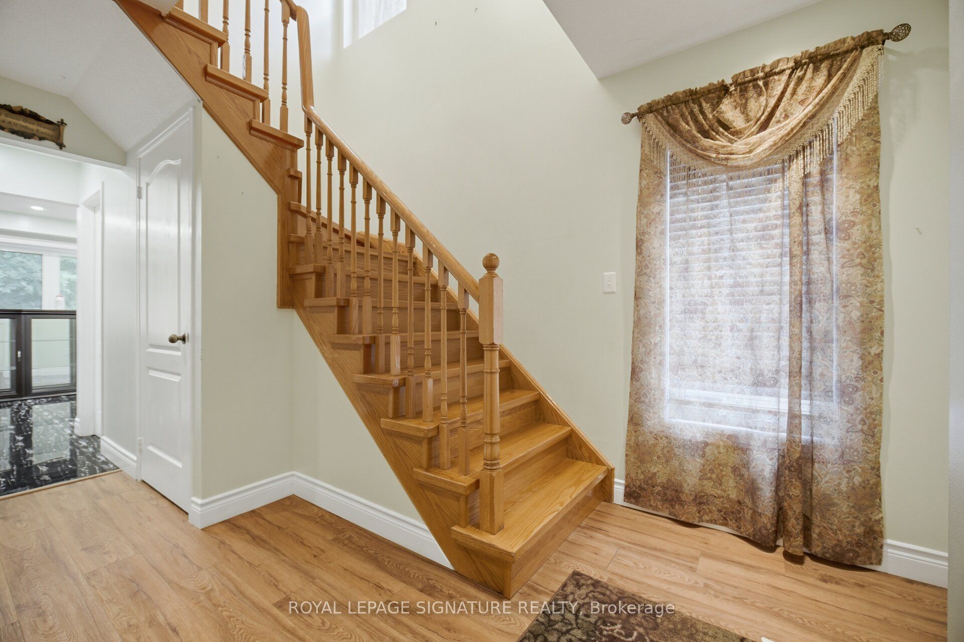 213 Fernforest Drive Property Photo 19