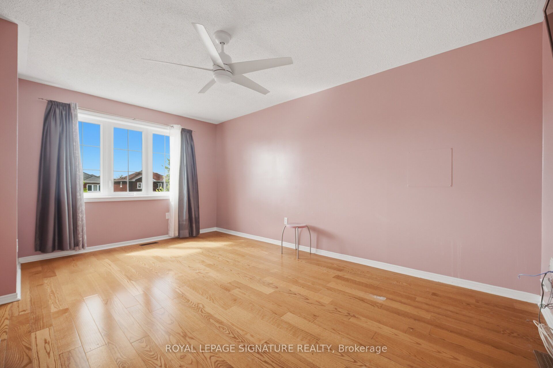 213 Fernforest Drive Property Photo 21