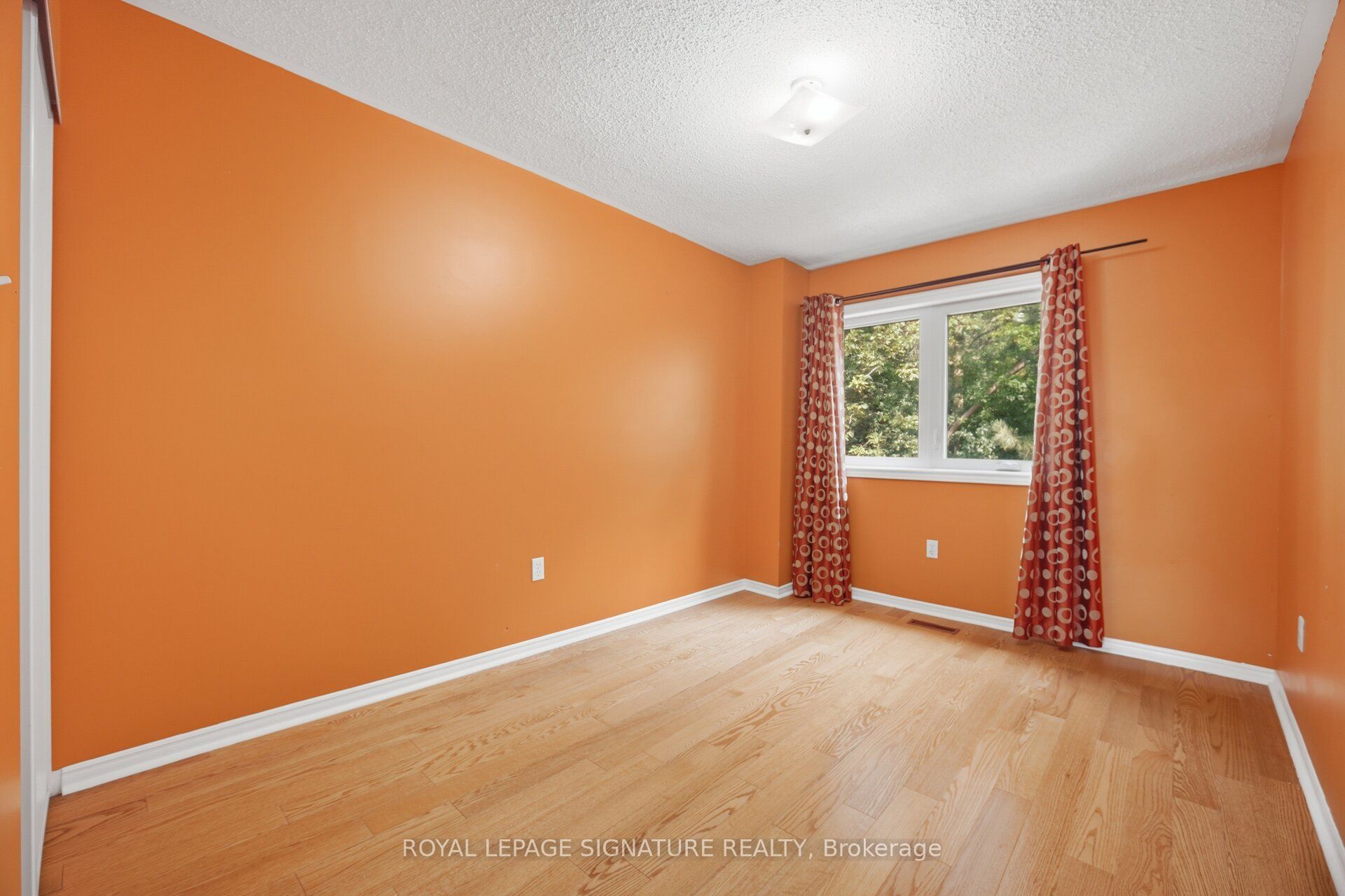 213 Fernforest Drive Property Photo 25