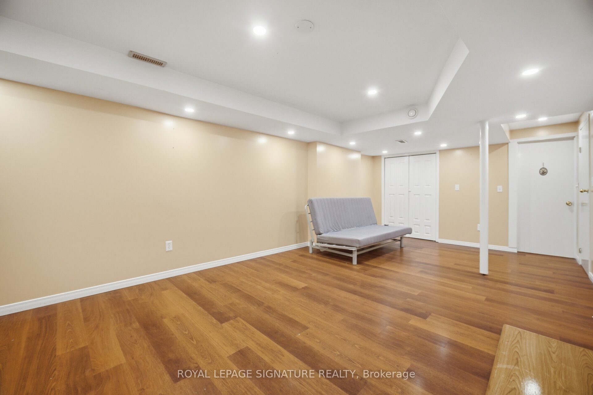213 Fernforest Drive Property Photo 32
