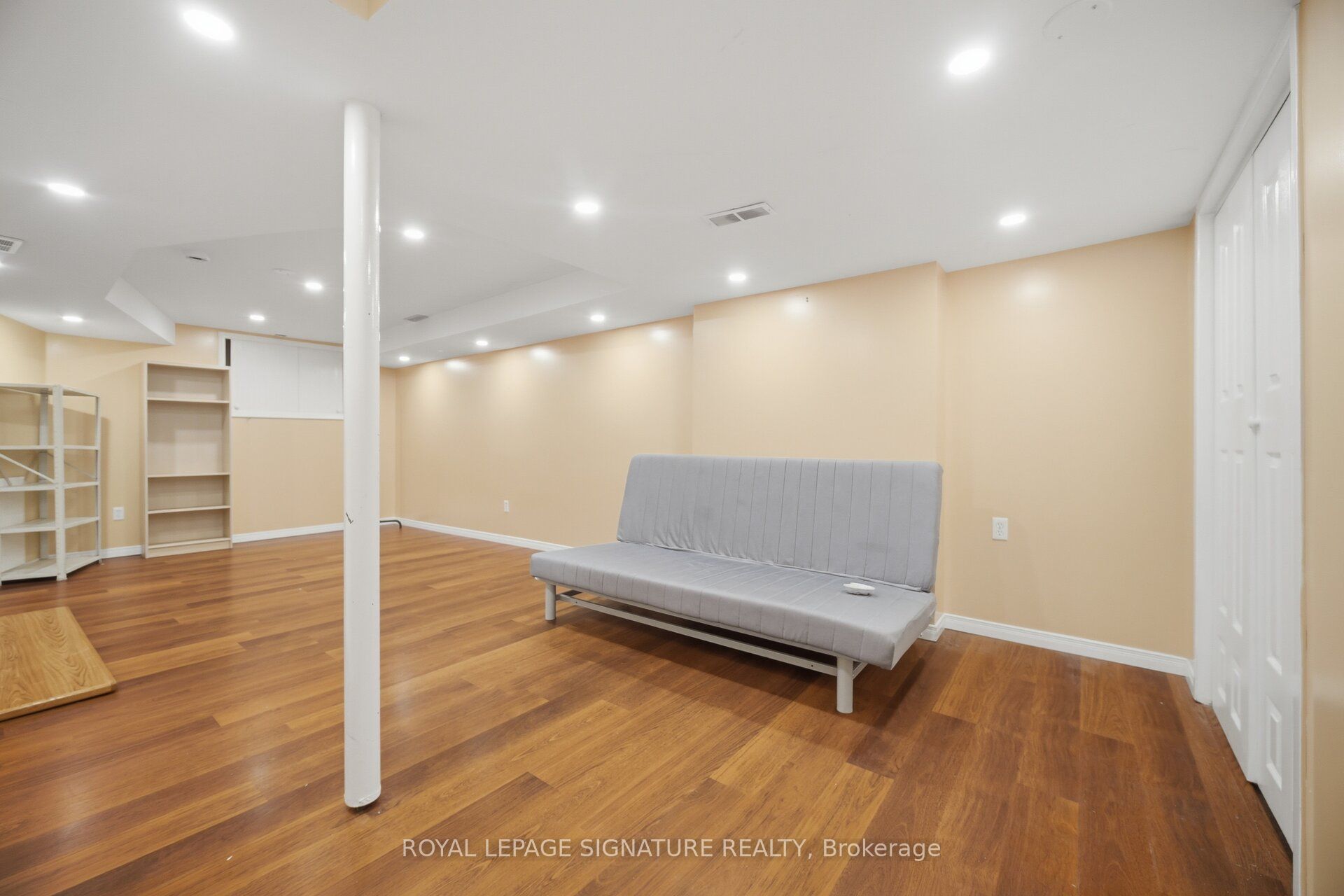 213 Fernforest Drive Property Photo 33