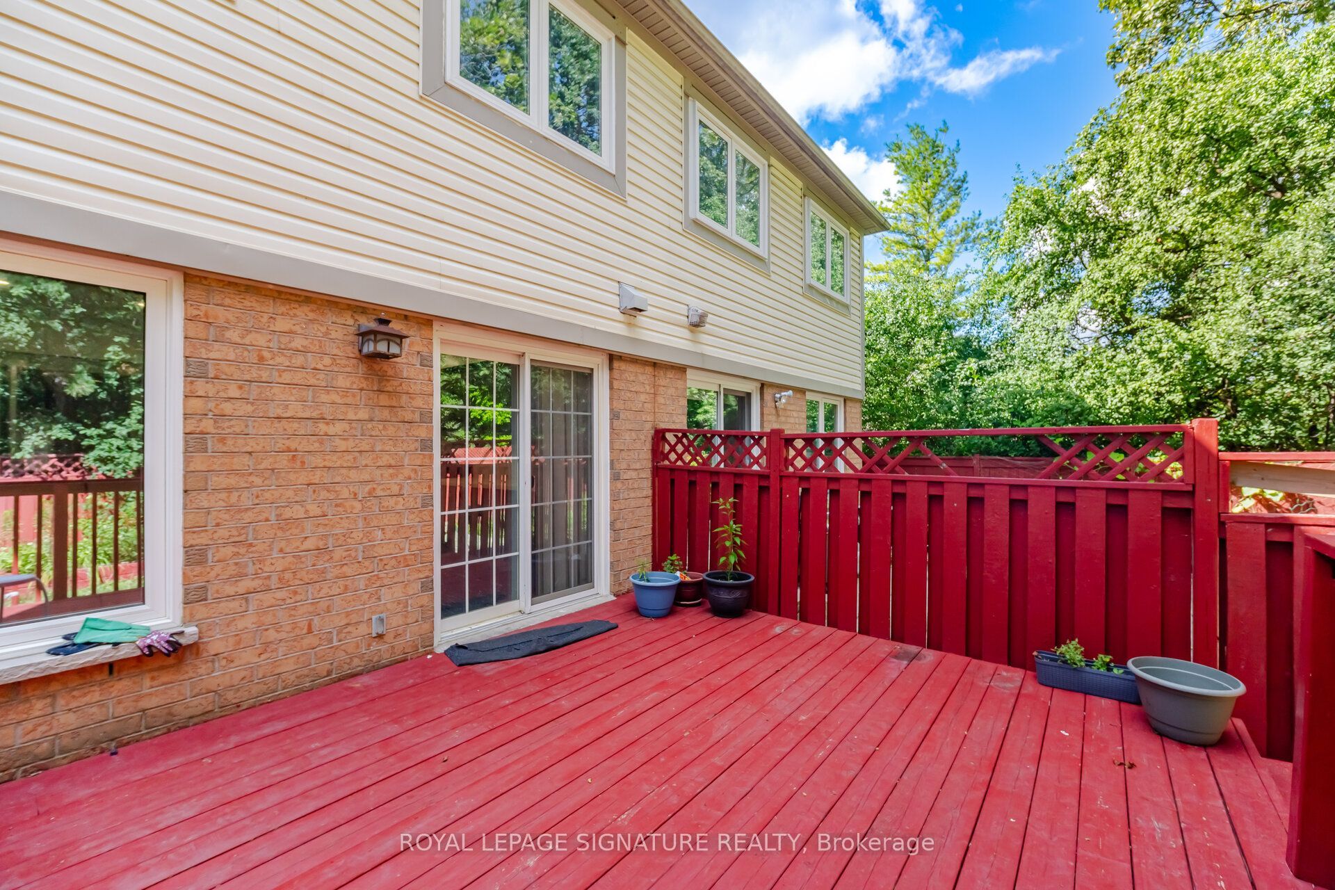 213 Fernforest Drive Property Photo 37