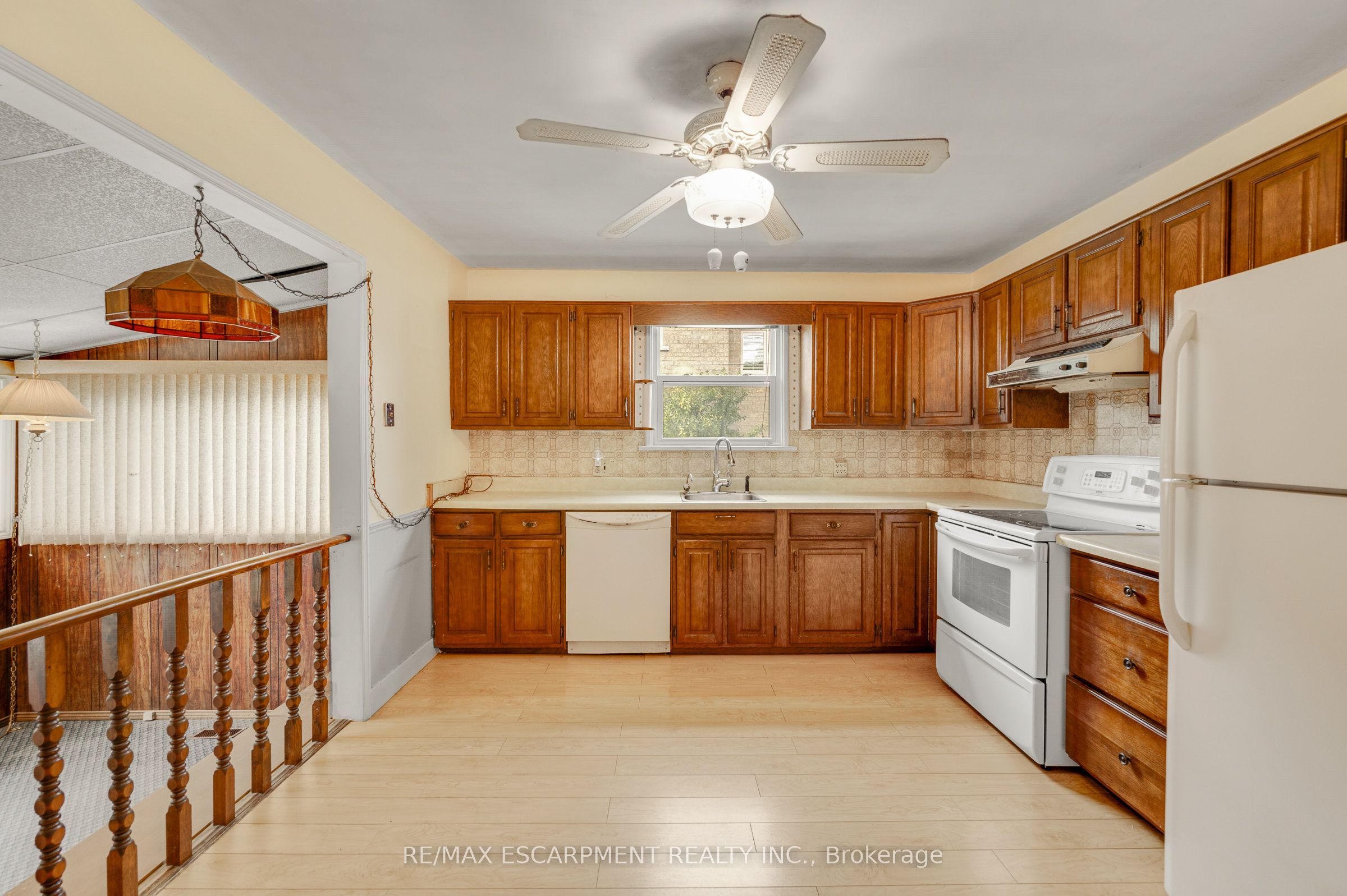 1388/1390 Leighland Road Property Photo 12