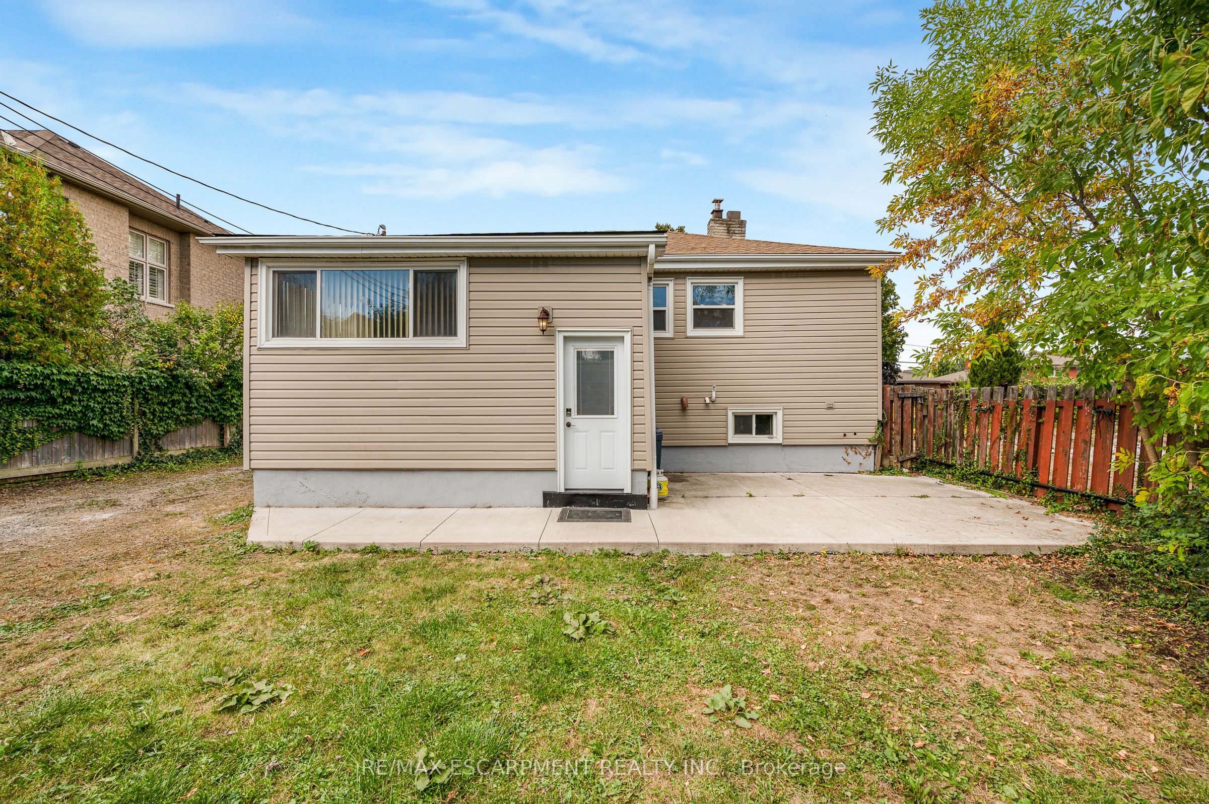 1388/1390 Leighland Road Property Photo 20