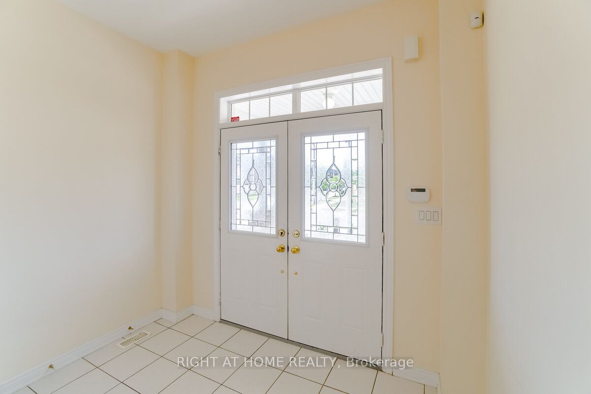 4644 Doug Wright Drive Property Photo 4