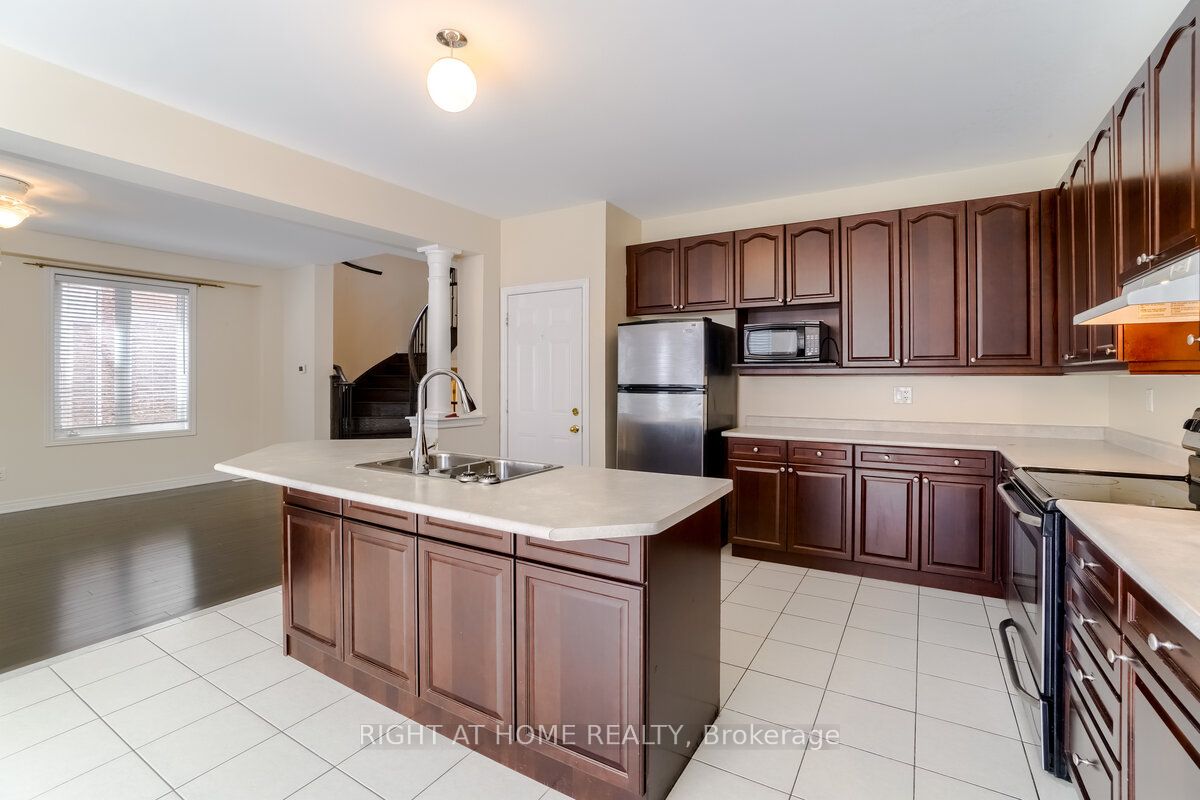 4644 Doug Wright Drive Property Photo 10
