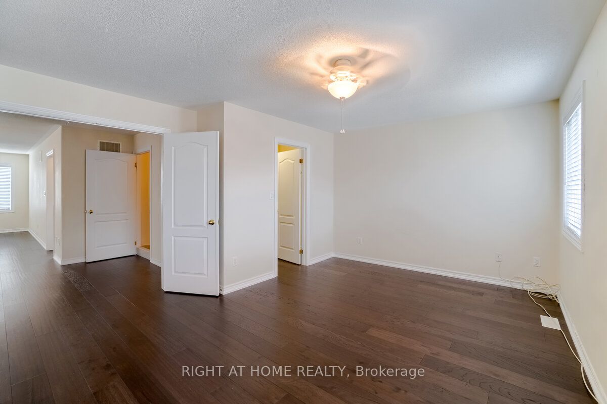 4644 Doug Wright Drive Property Photo 21
