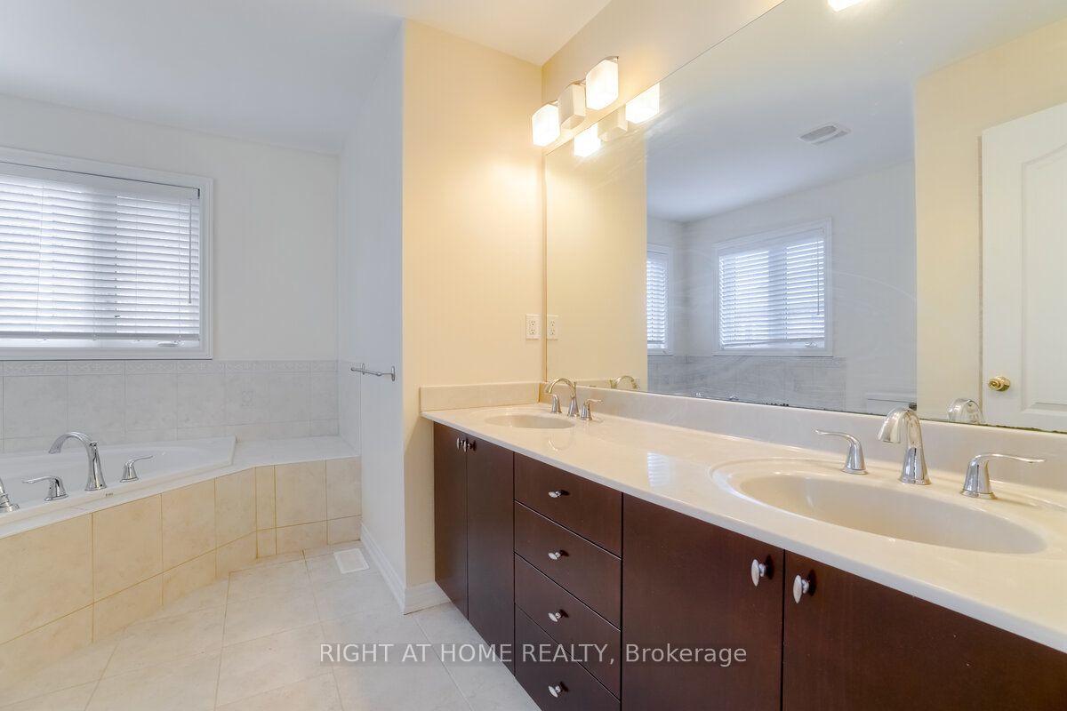 4644 Doug Wright Drive Property Photo 23